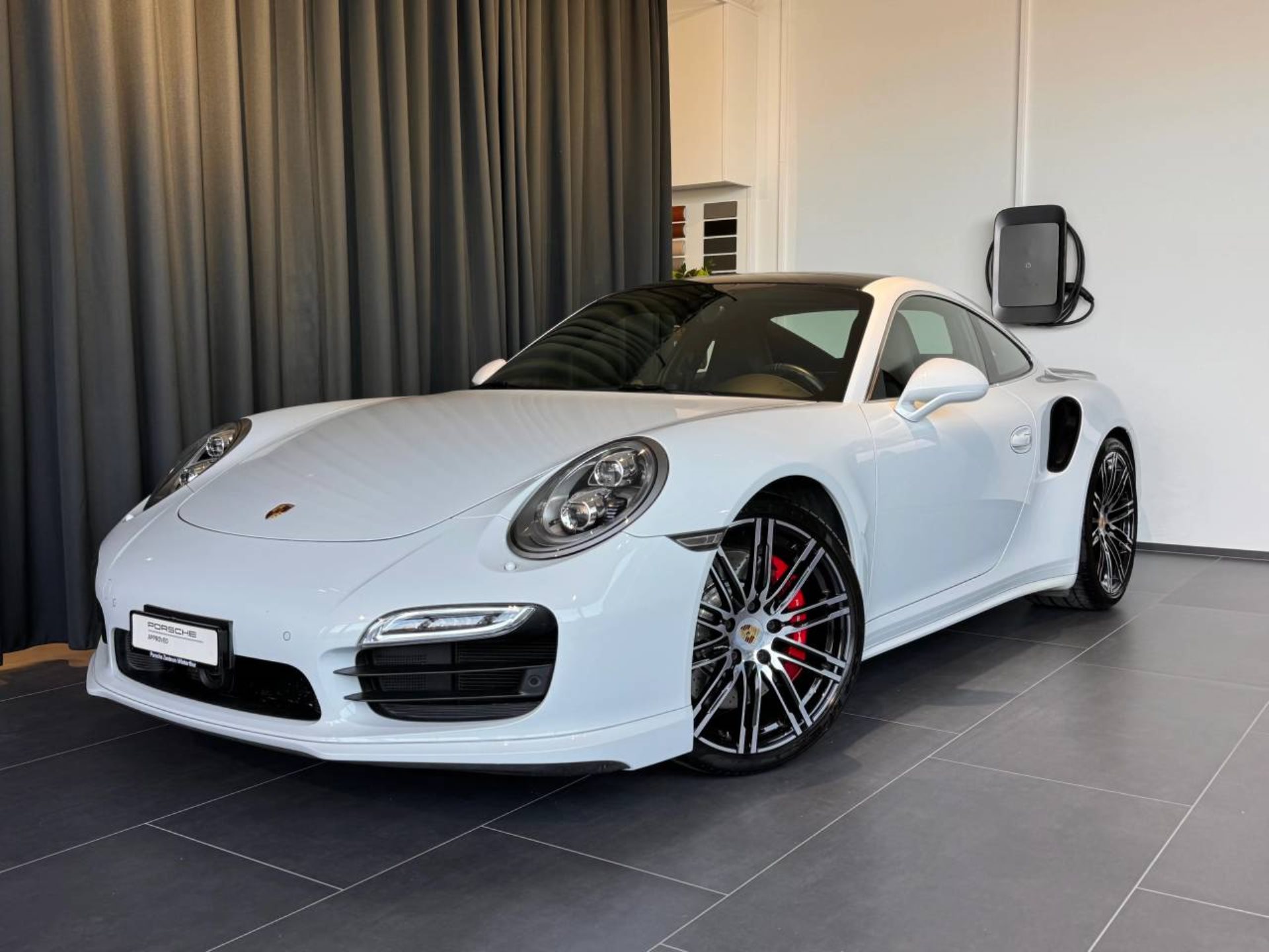 PORSCHE 911 Turbo