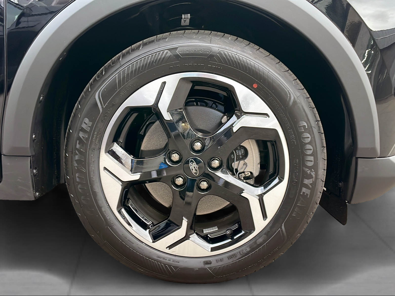 FORD E-Tourneo Courier Active-image-10