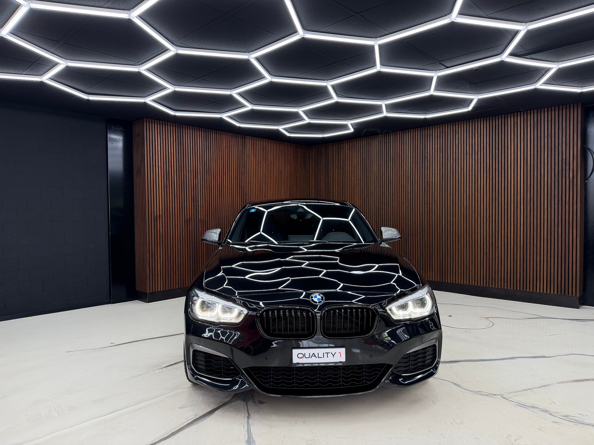 BMW M140i xDrive Steptronic-image-1
