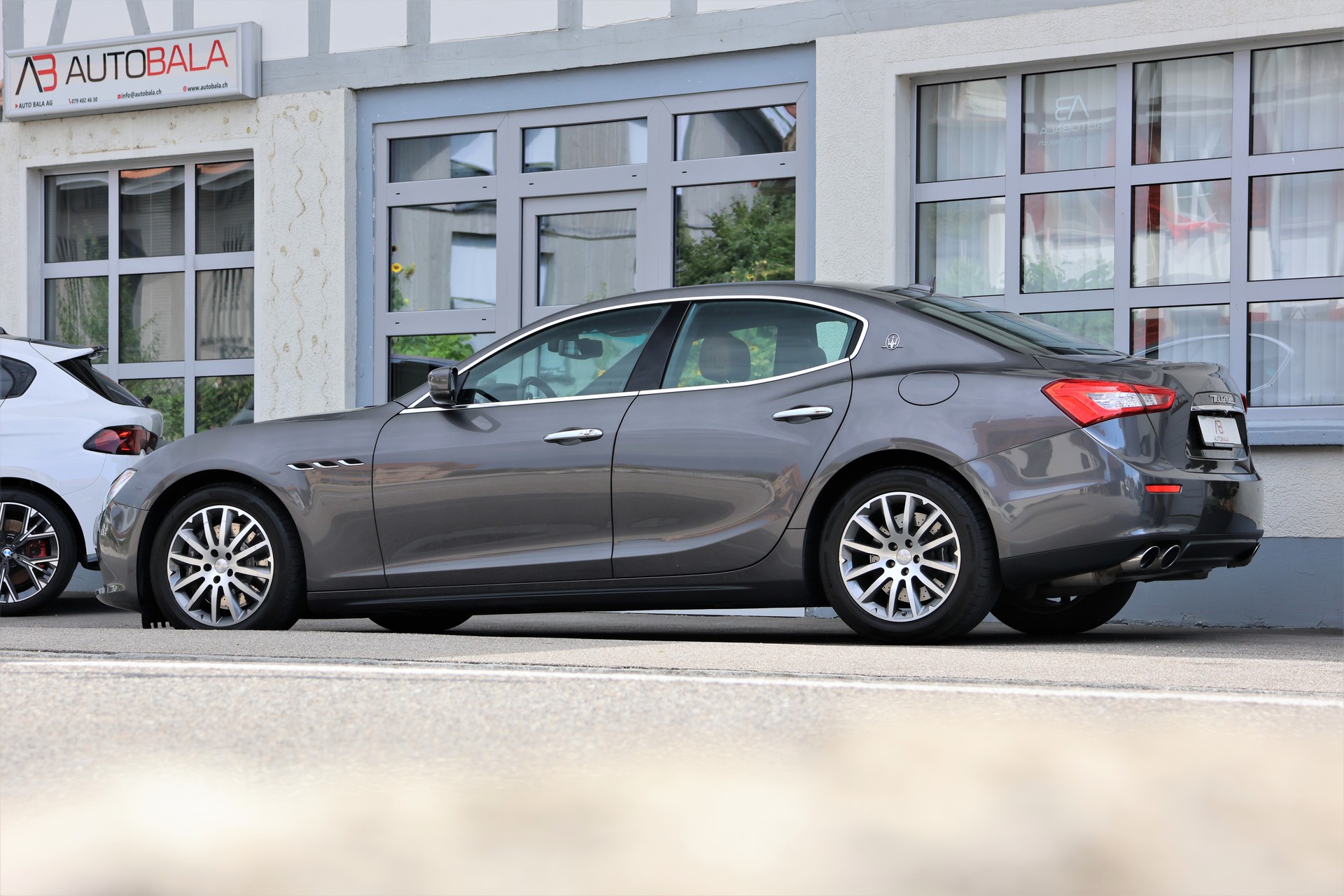 MASERATI Ghibli S Q4 3.0 V6 Automatica (CH)-showroom-element-3