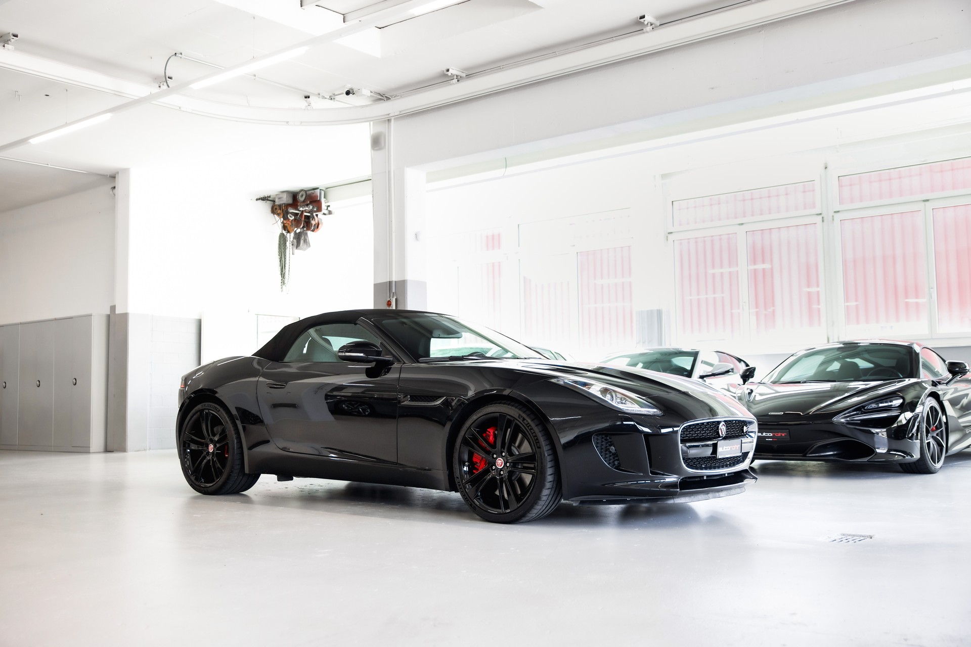 JAGUAR F-Type Convertible V6 S/C AWD-showroom-element-1