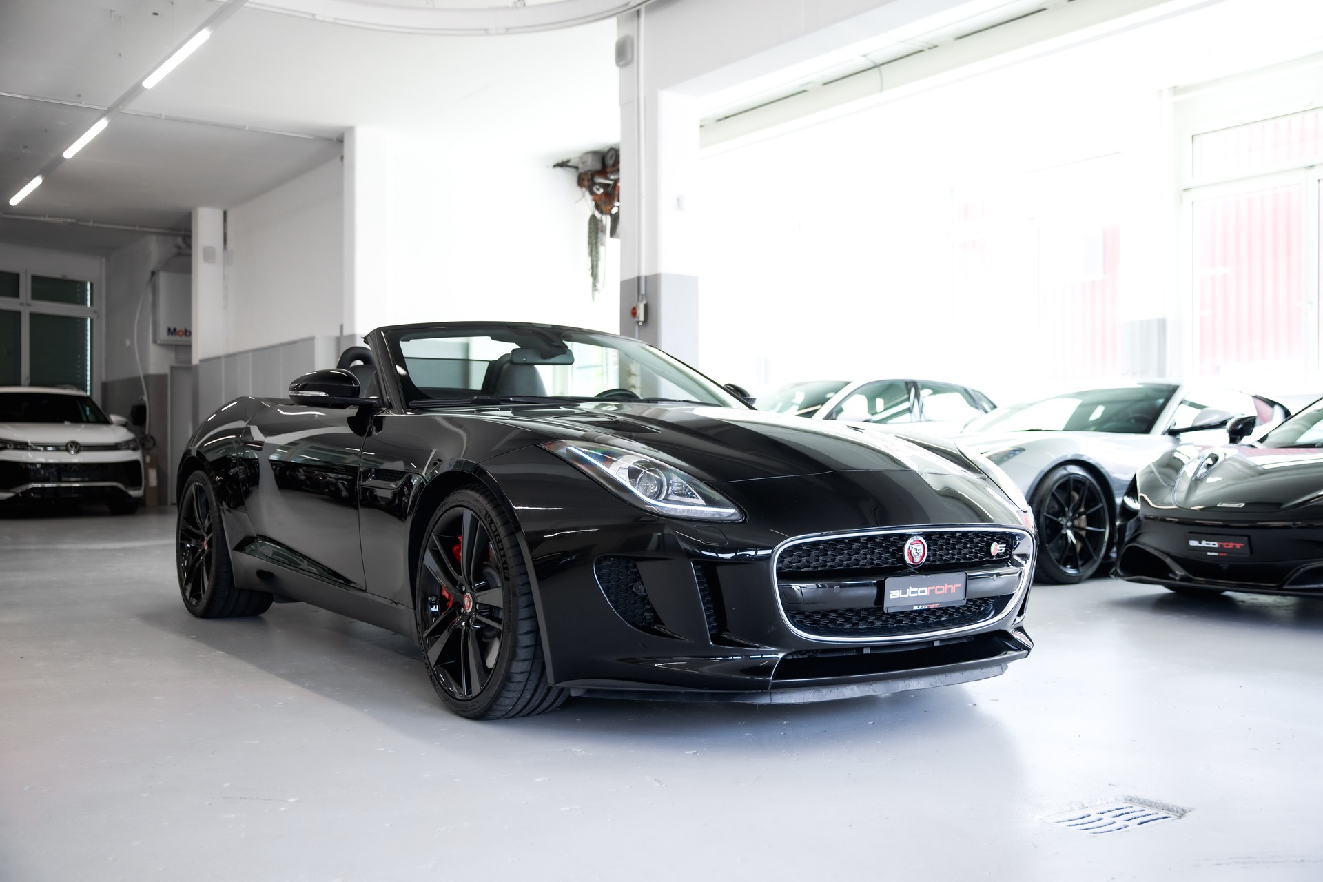 JAGUAR F-Type Convertible V6 S/C AWD-showroom-element-3