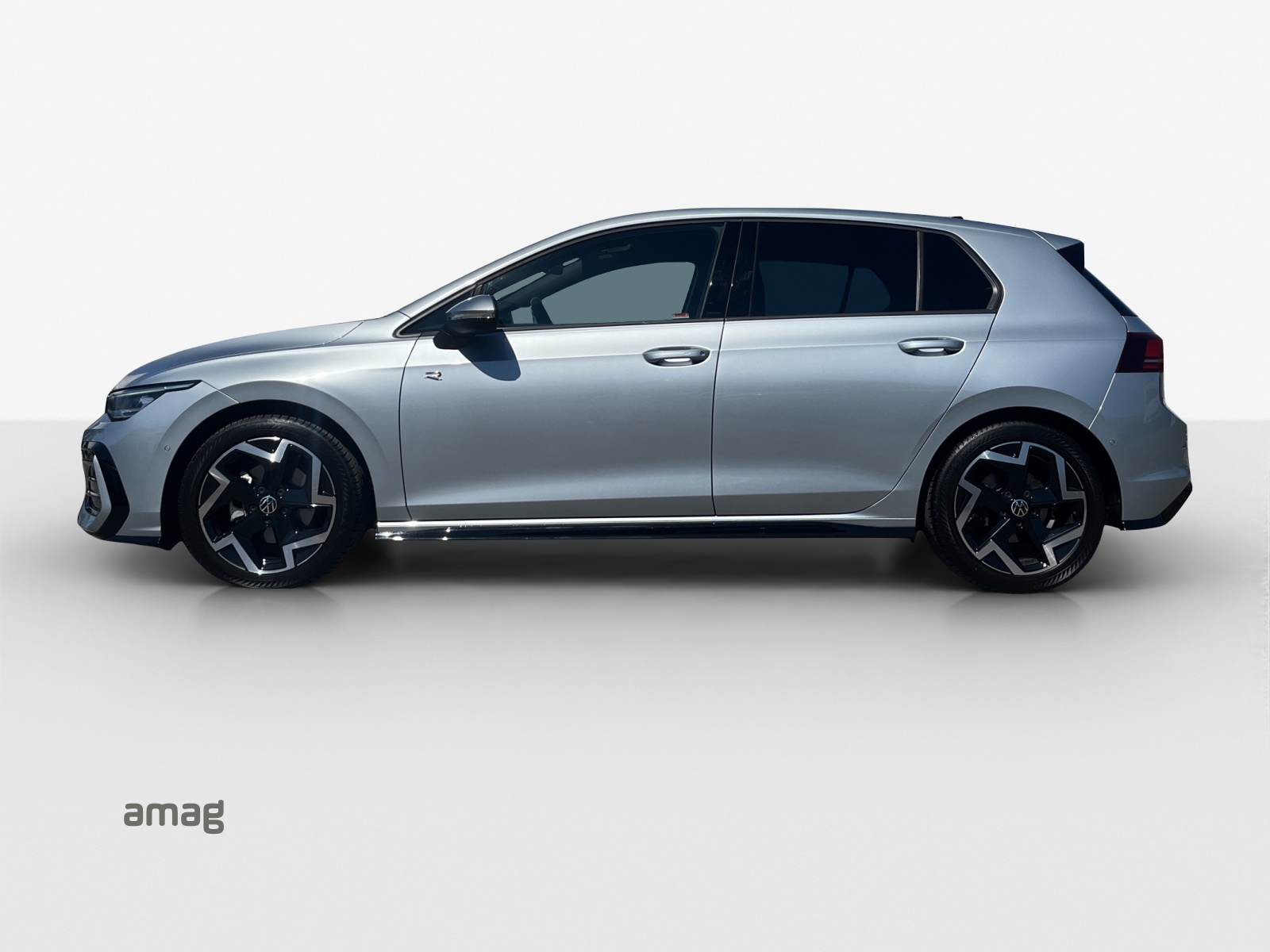 VW Golf 1.5 e TSI mHEV R-Line DSG-showroom-element-1