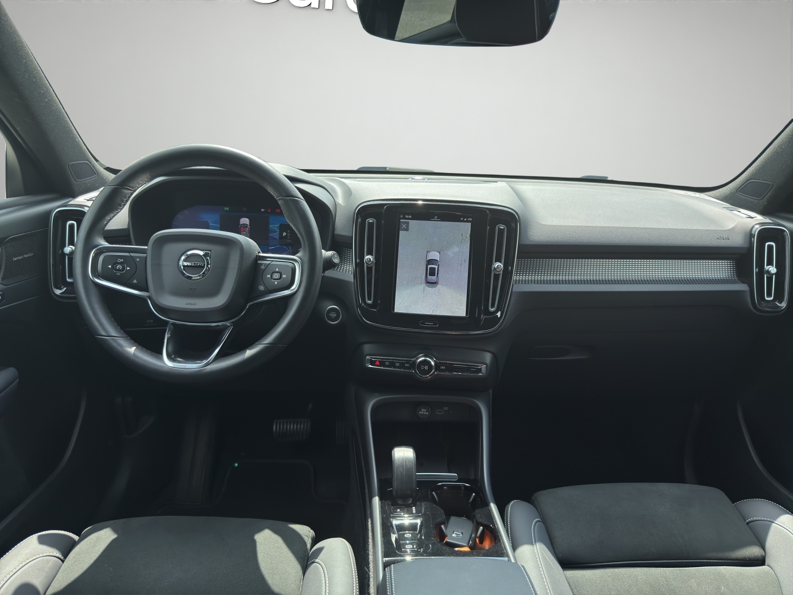 VOLVO XC40 2.0 B4 MH Ultimate Dark AWD-image-10