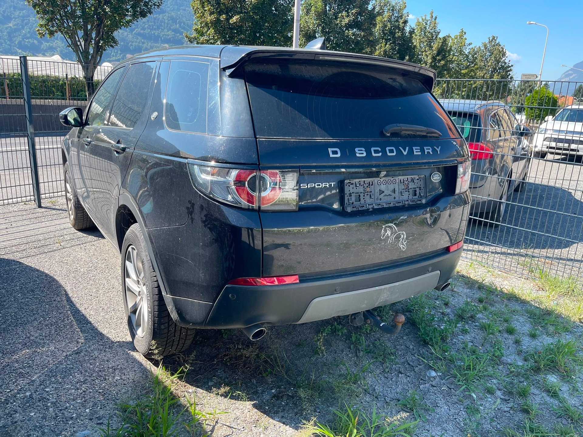 LAND ROVER Discovery Sport 2.0 TD4 HSE-image-2