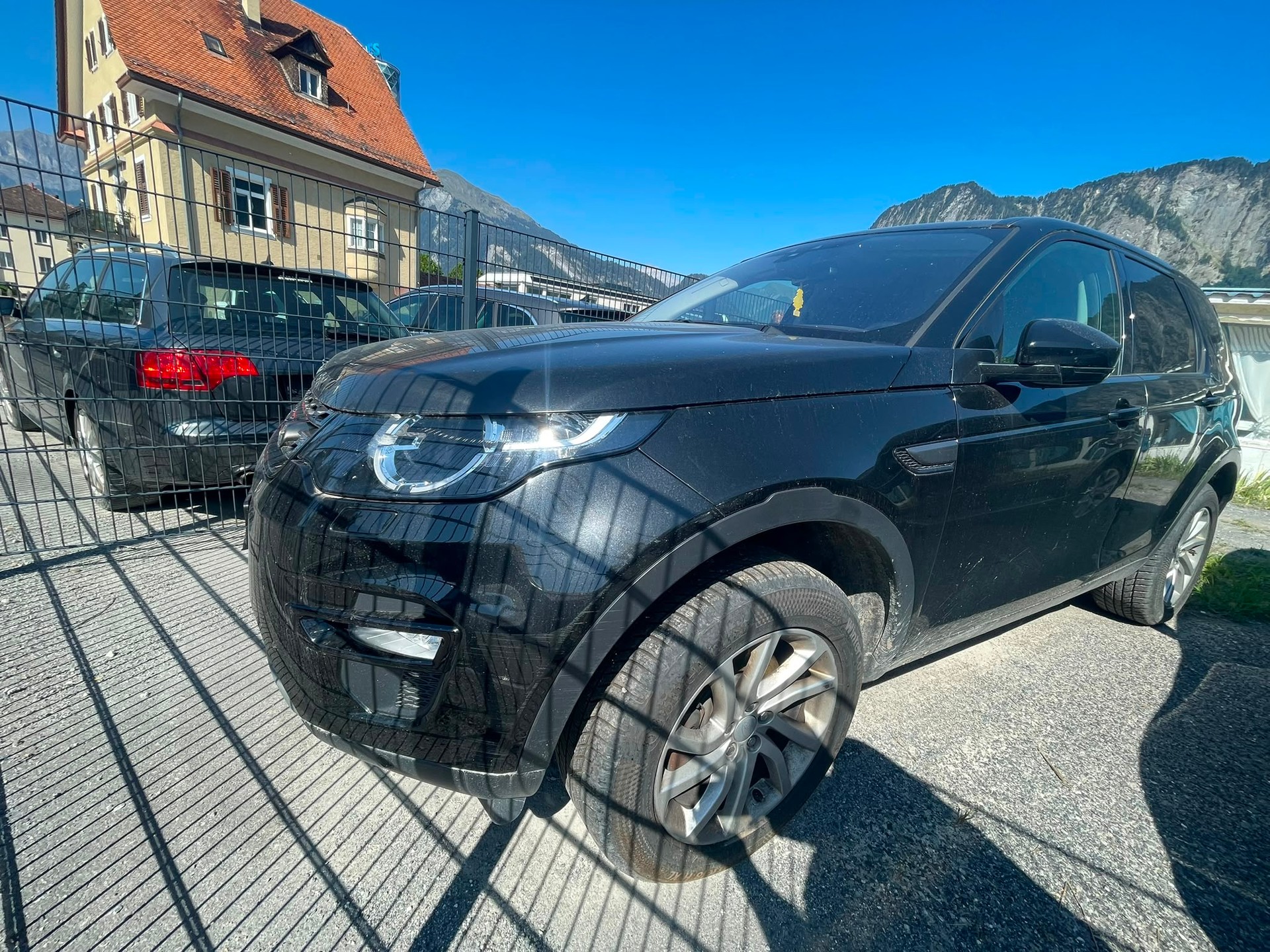 LAND ROVER Discovery Sport 2.0 TD4 HSE-image-10