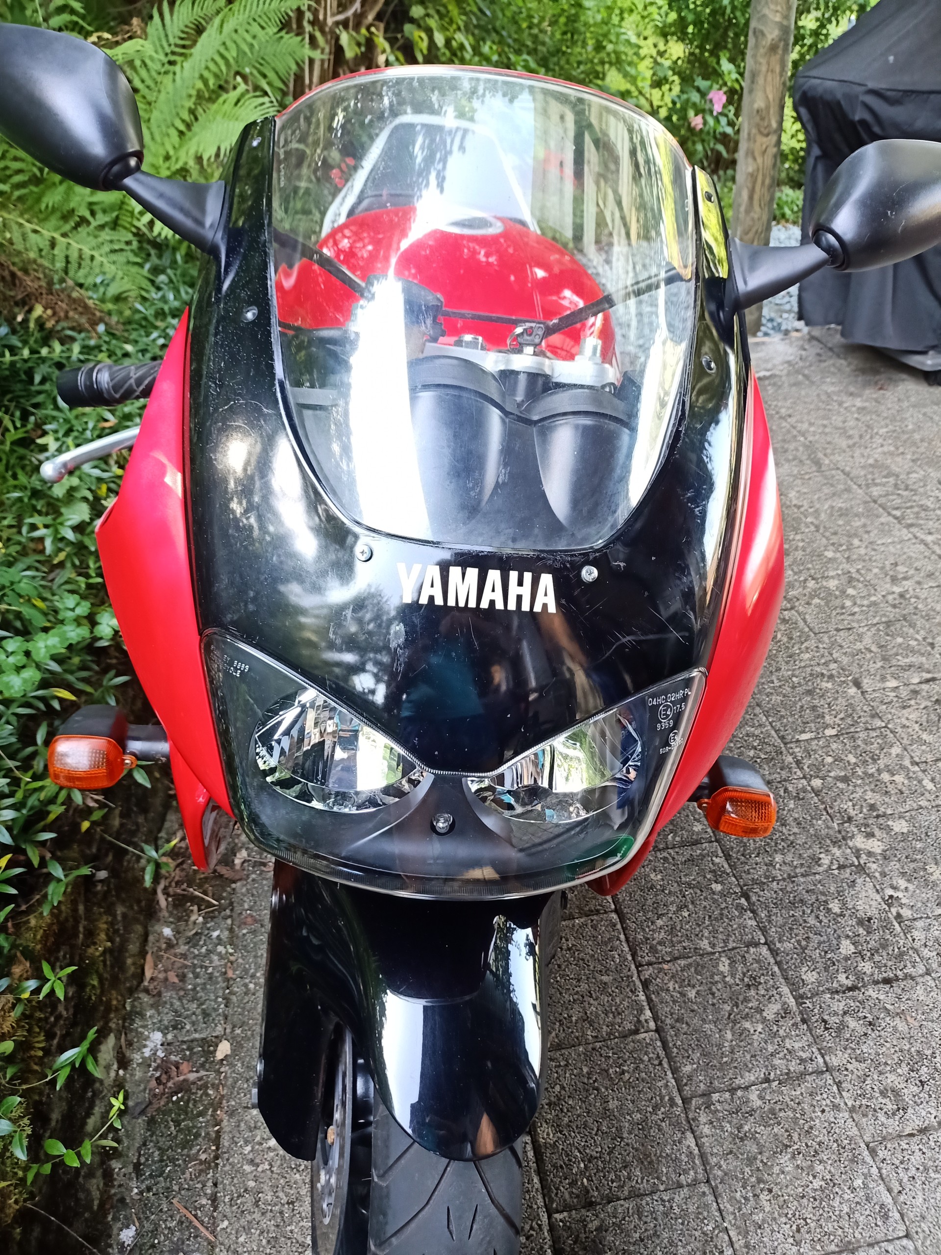 YAMAHA YZF 1000 R Thunderace-image-1