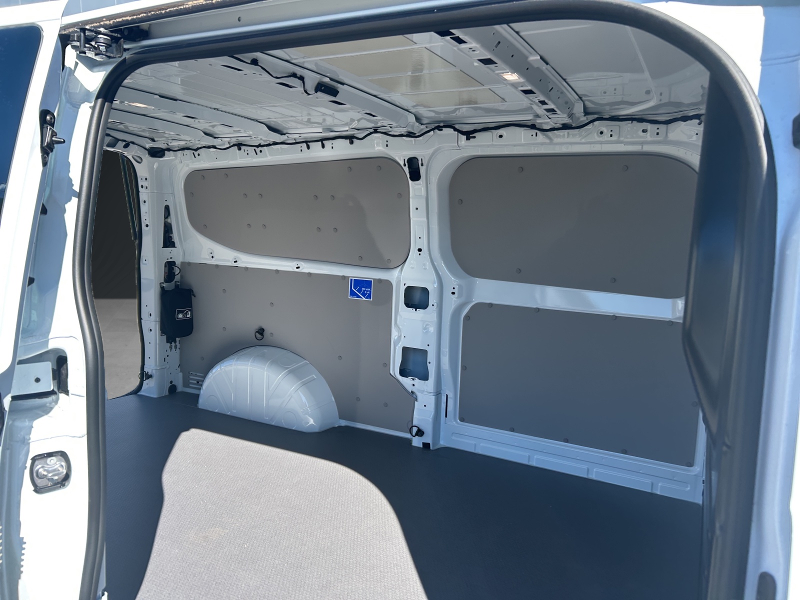 VW Transporter 2.0 TDI 4Motion Lang Automat *Heckklappe*-image-10