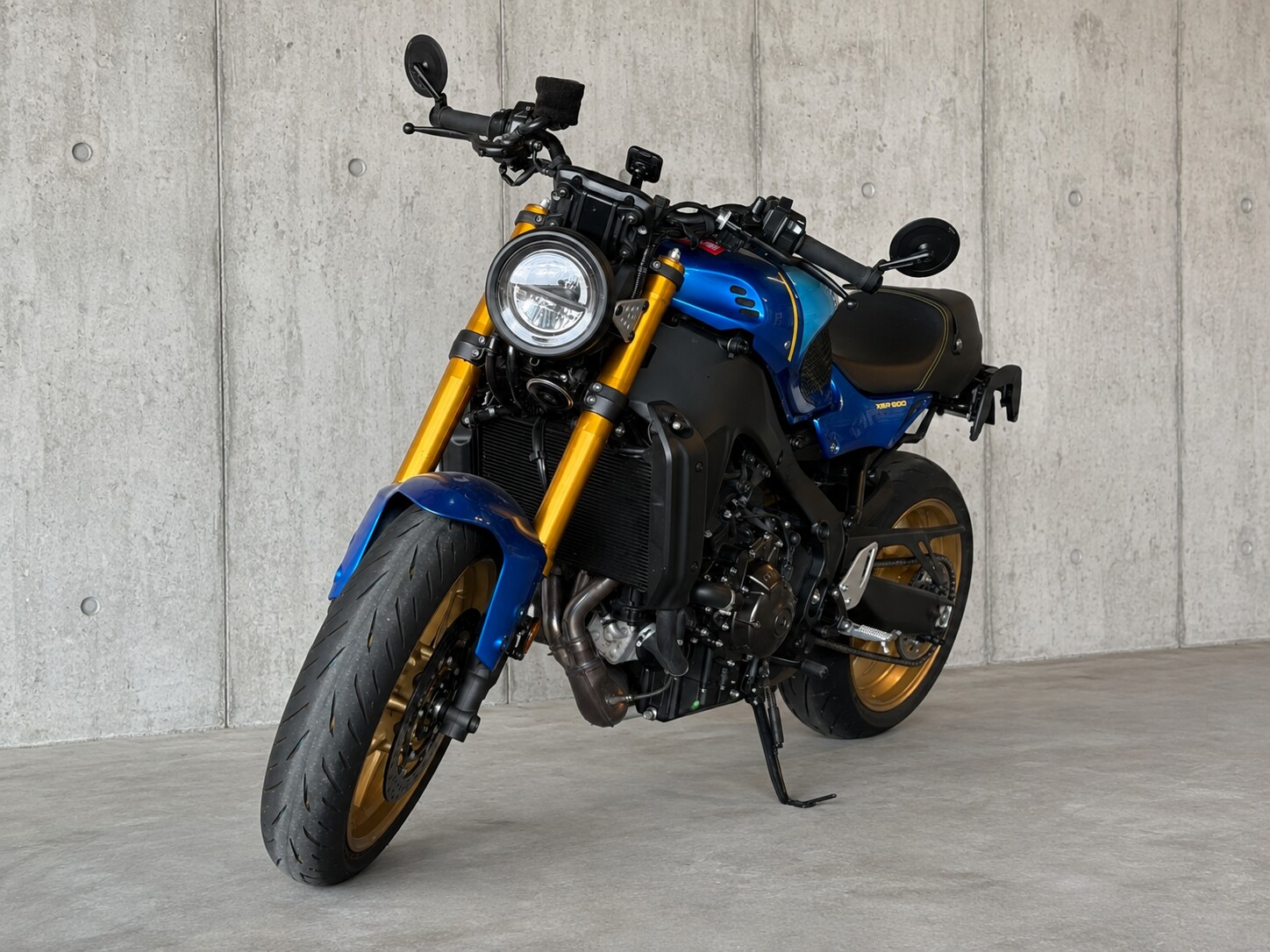 YAMAHA XSR 900-image-3