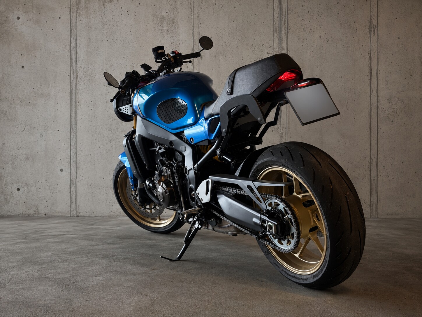 YAMAHA XSR 900-image-4