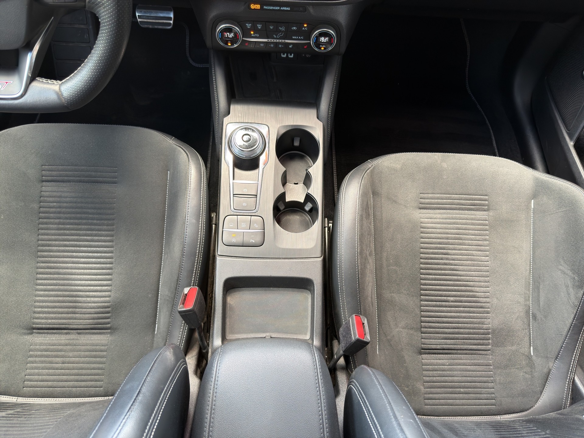 FORD Focus ST 2.3 Styling Paket Automat LEASING AB 436.38 CHF / MONAT-image-10