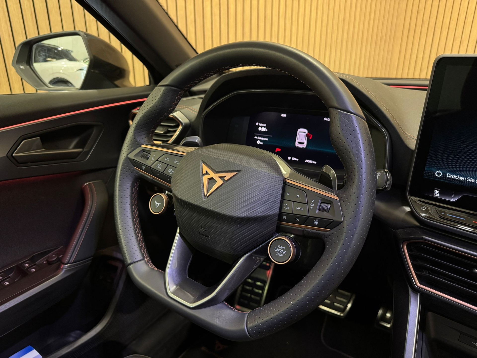 CUPRA Formentor 1.5 e-HYBRID pHEV DSG-image-8