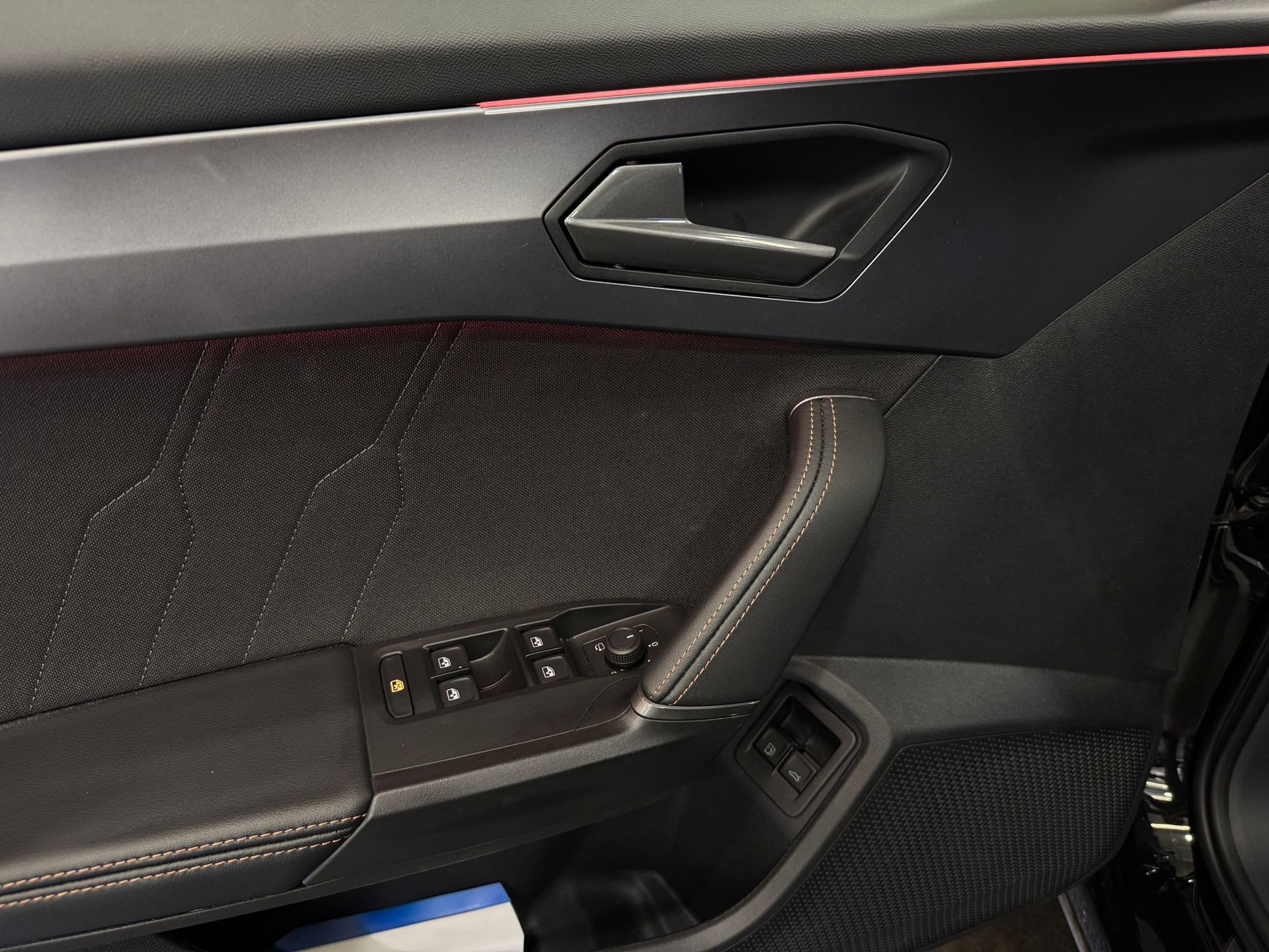 CUPRA Formentor 1.5 e-HYBRID pHEV DSG-image-11
