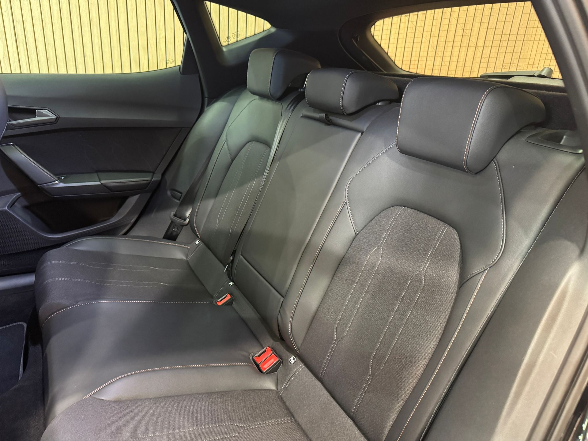 CUPRA Formentor 1.5 e-HYBRID pHEV DSG-image-23