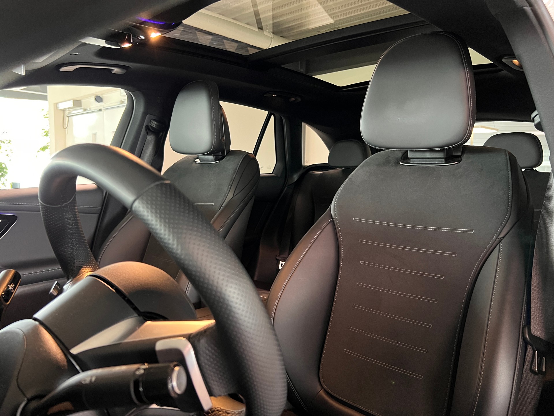 MERCEDES-BENZ GLC 300 de 4Matic EQ Star 9G-Tronic-image-10