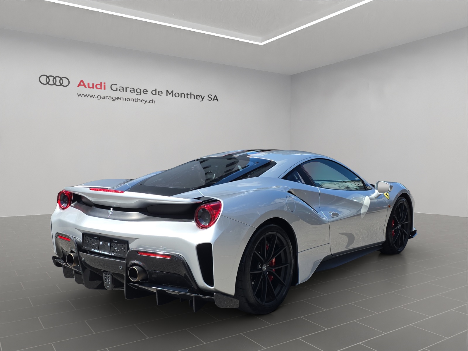 FERRARI 488 Pista 3.9 V8-image-3
