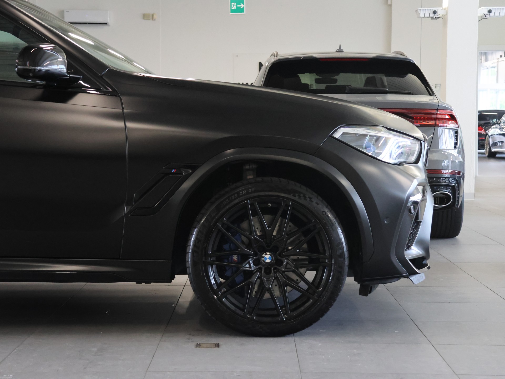 BMW X6M Steptronic M Competition-image-12
