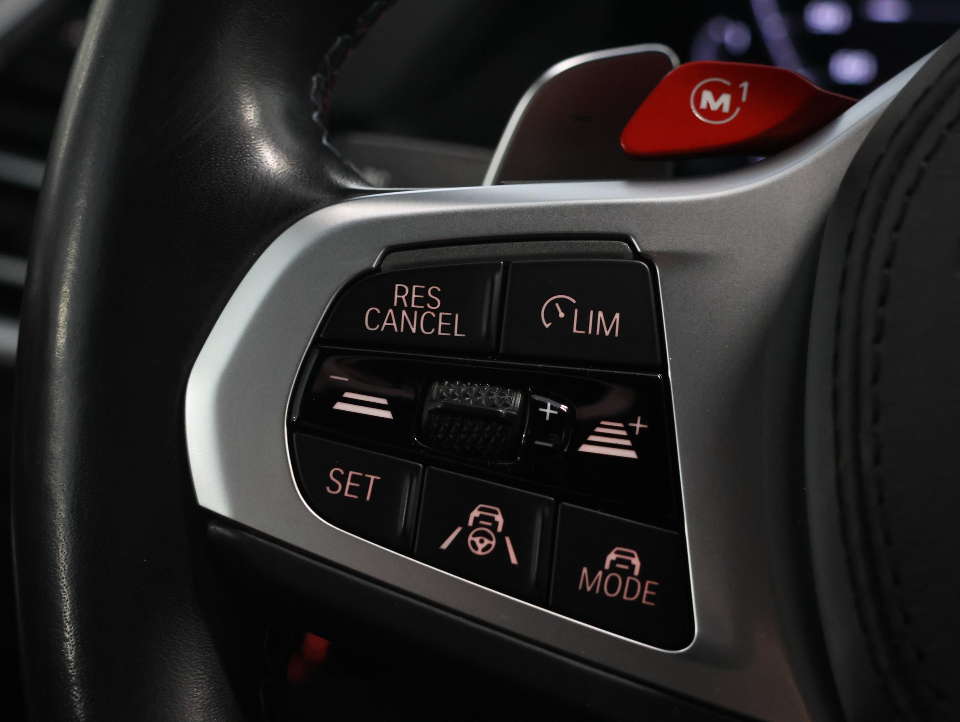 BMW X6M Steptronic M Competition-image-25