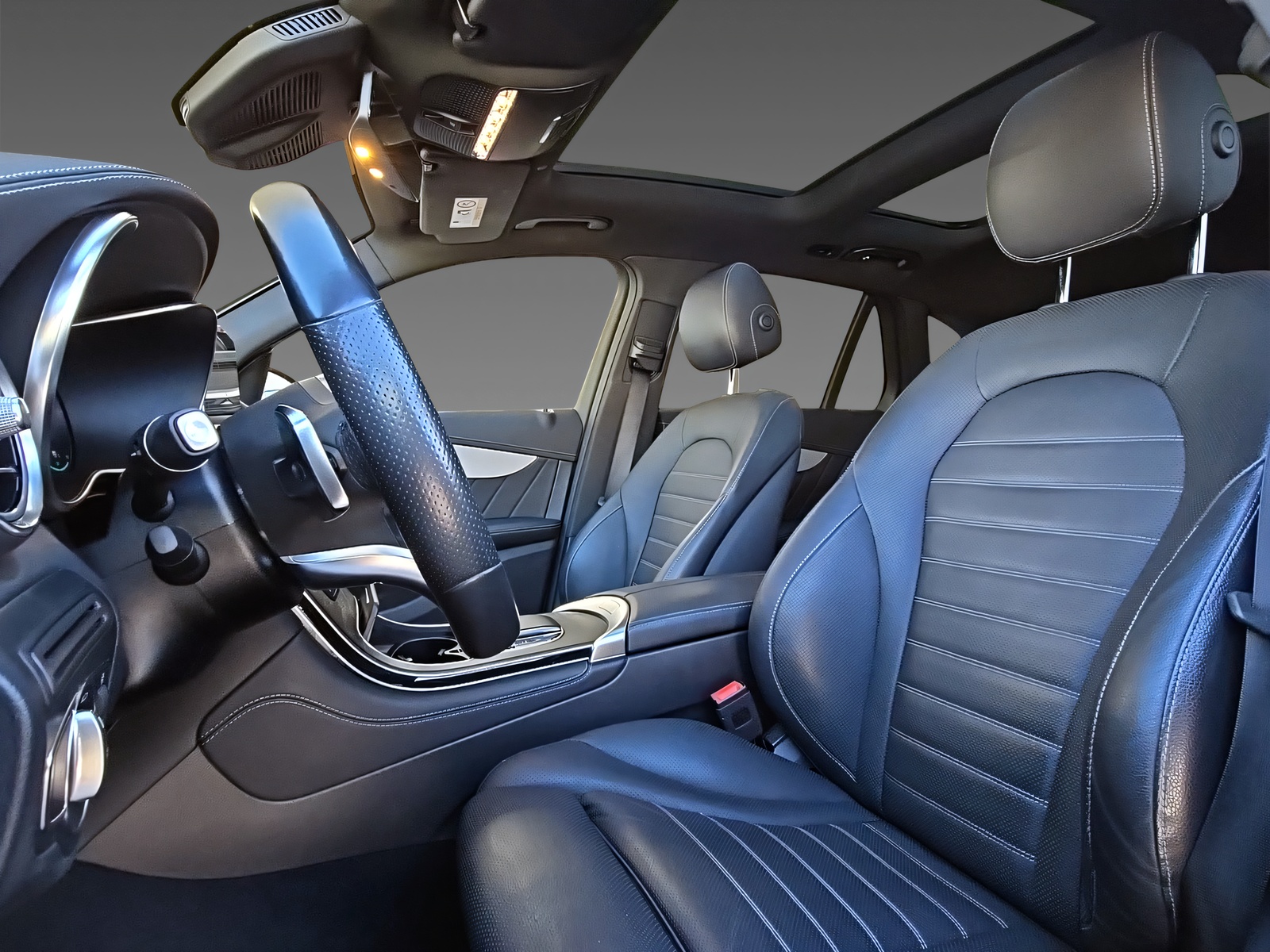 MERCEDES-BENZ GLC 300 de 4Matic AMG Line-image-7