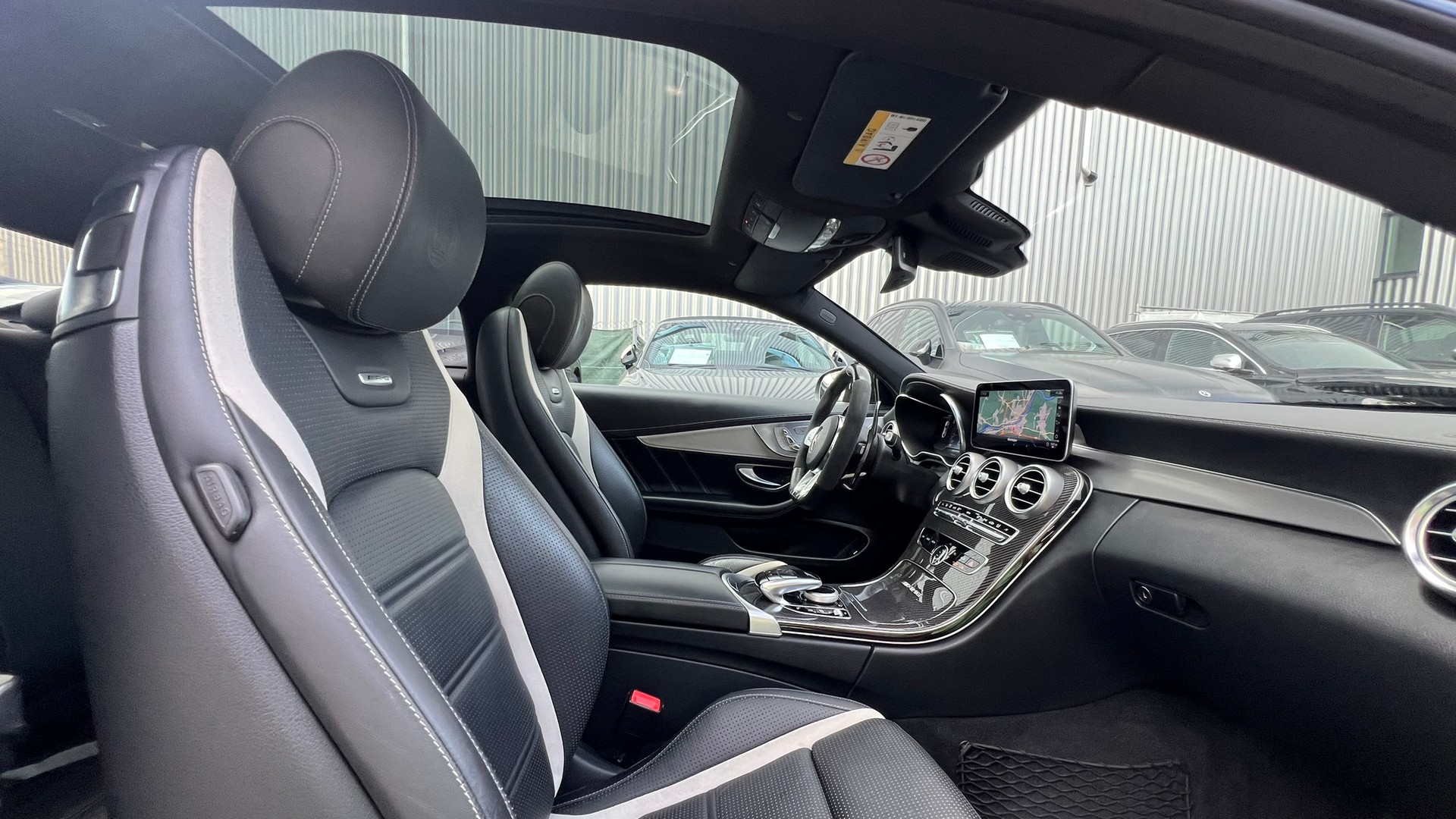 MERCEDES-BENZ C 63 S AMG BLACK 9G-TRONIC l 510 PS-image-23