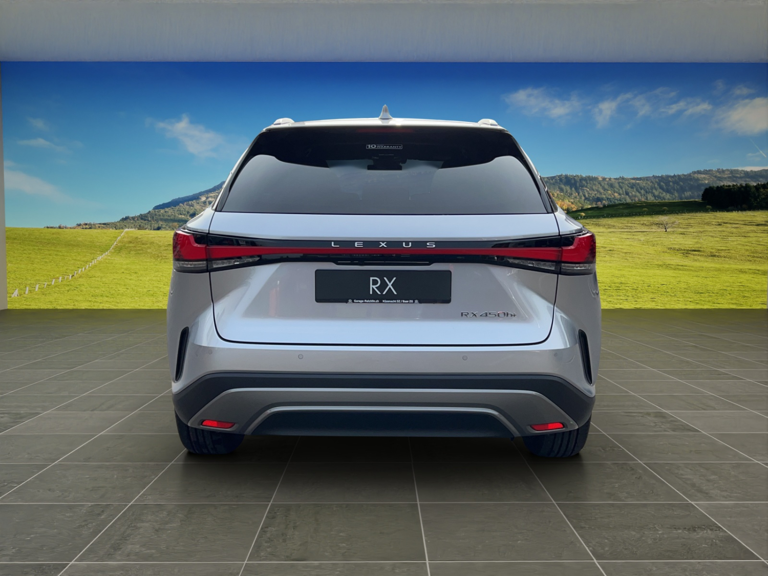 LEXUS RX 450h+ Comfort-showroom-element-3
