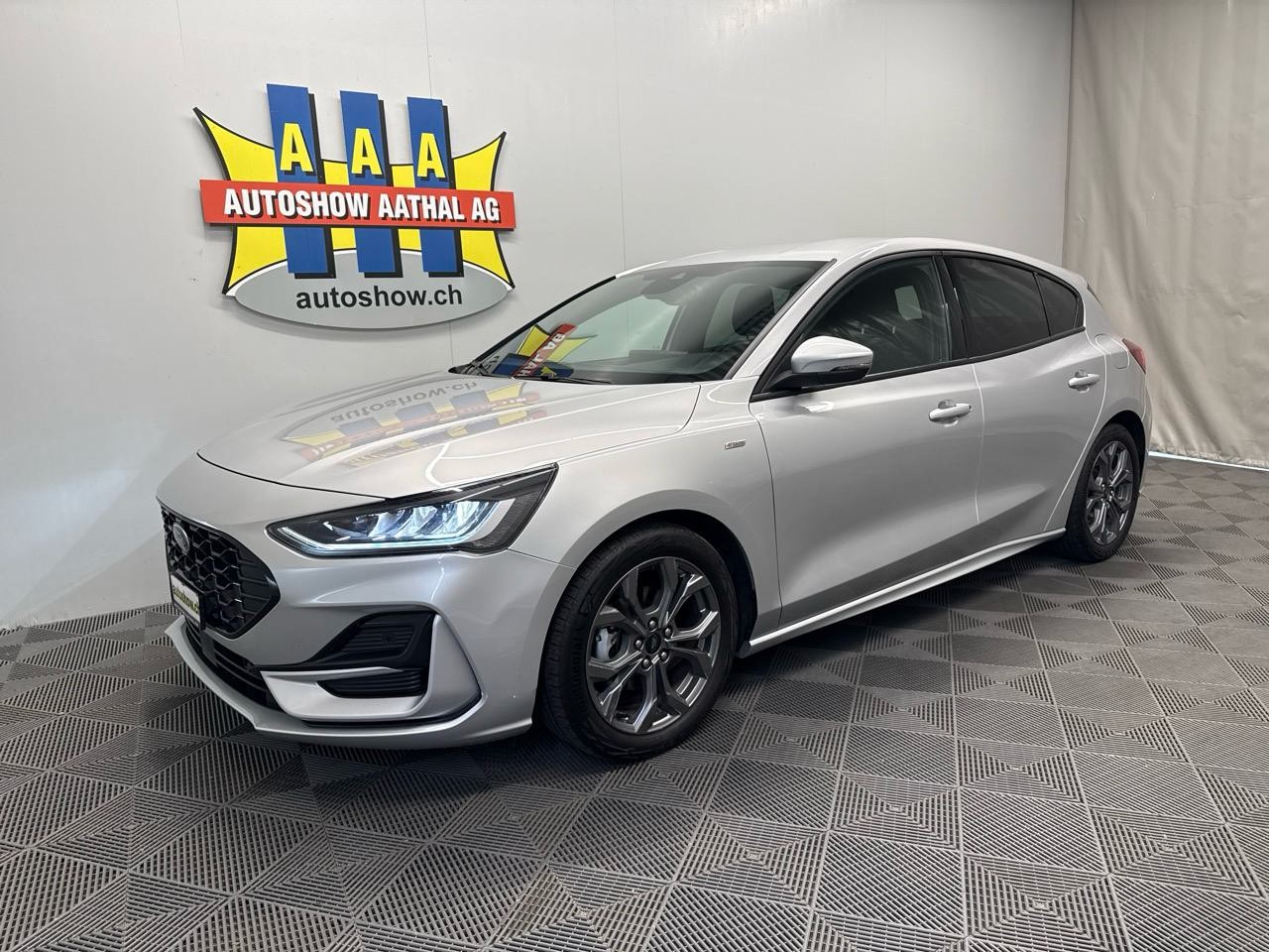 FORD Focus 1.0 MHEV ST-Line Automat