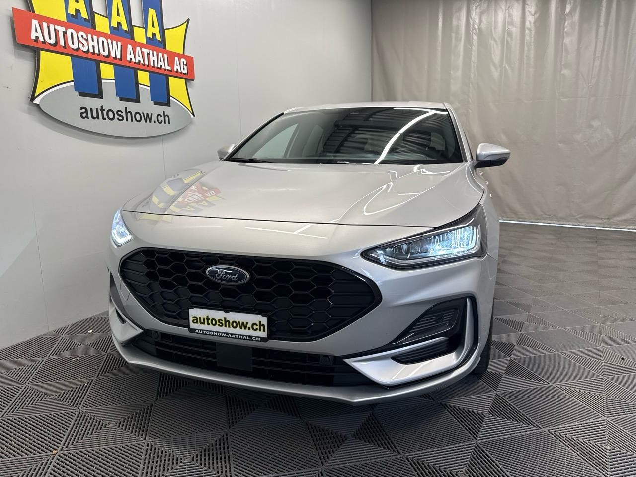 FORD Focus 1.0 MHEV ST-Line Automat-image-14
