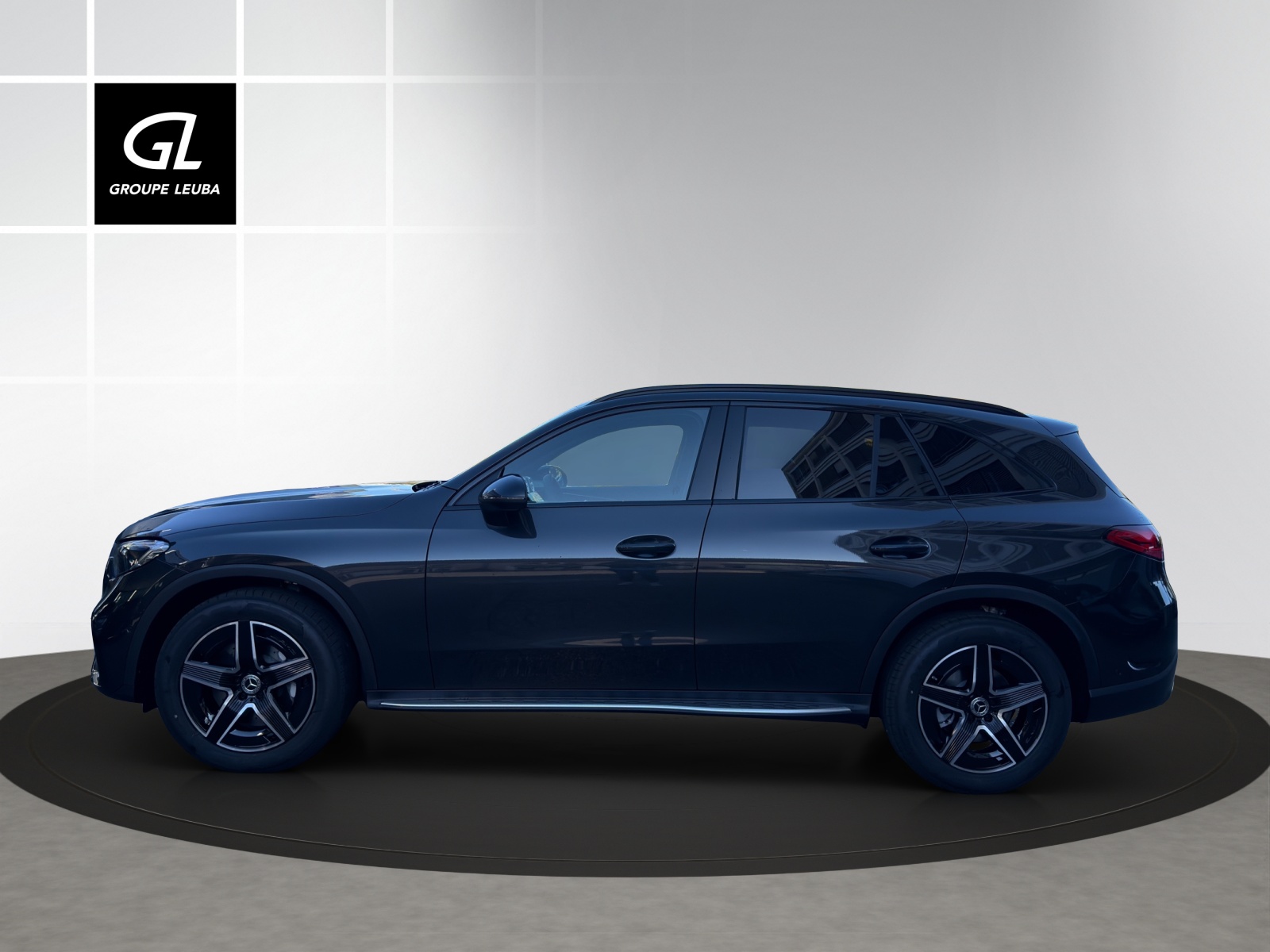 MERCEDES-BENZ GLC 200 4Matic 9G-Tronic-showroom-element-2