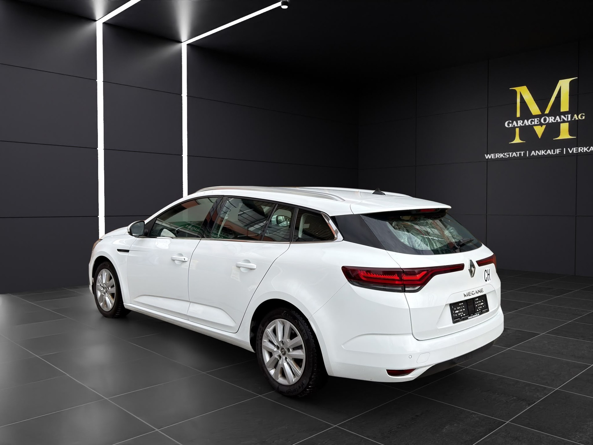RENAULT Mégane Grandtour 1.5 dCi Business EDC-showroom-element-2