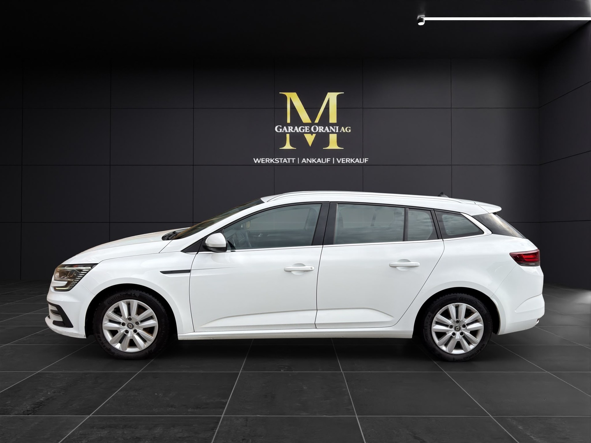 RENAULT Mégane Grandtour 1.5 dCi Business EDC-showroom-element-1