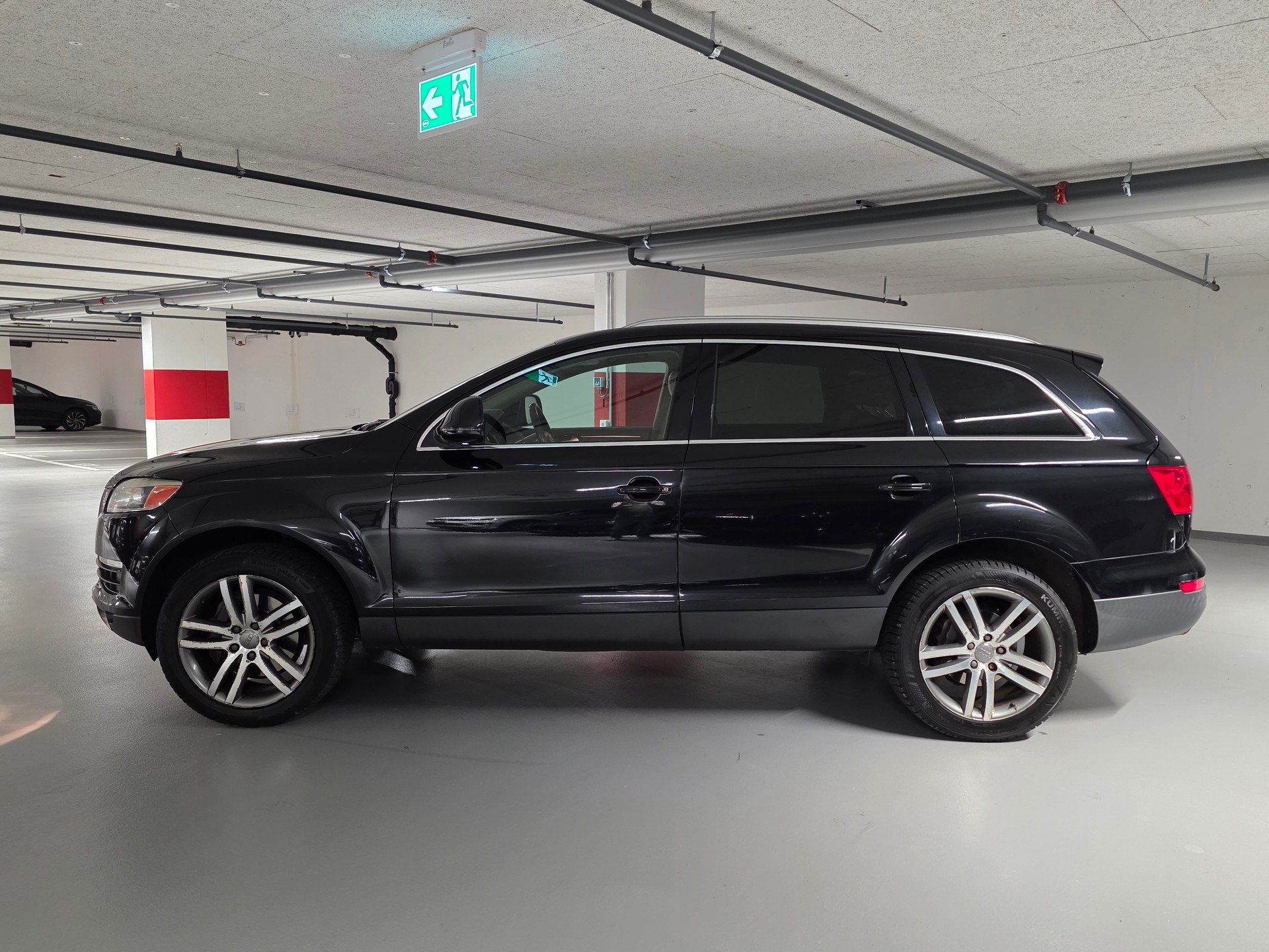 AUDI Q7 3.6 FSI quattro tiptronic-showroom-element-1