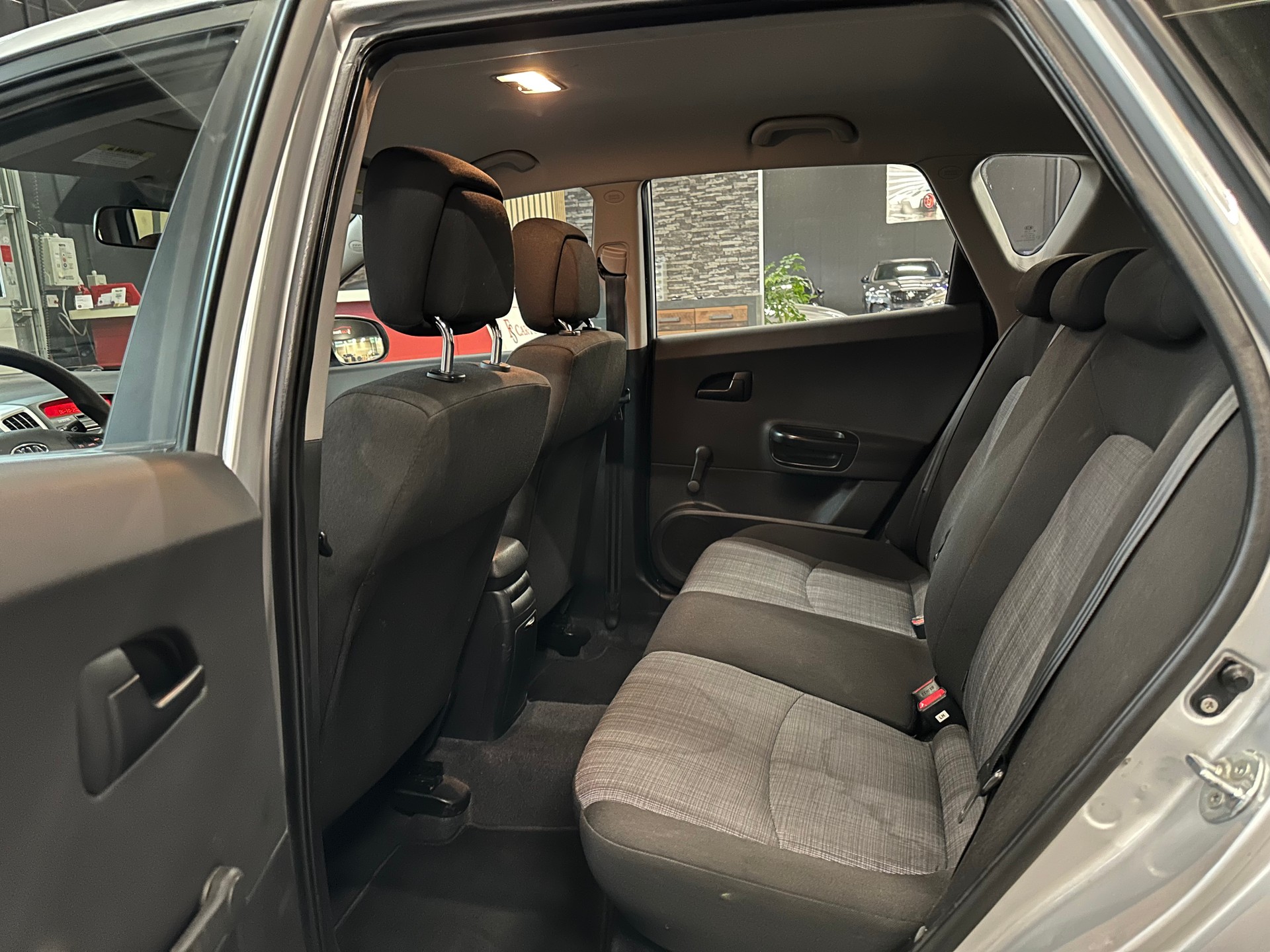 KIA CEED-image-14