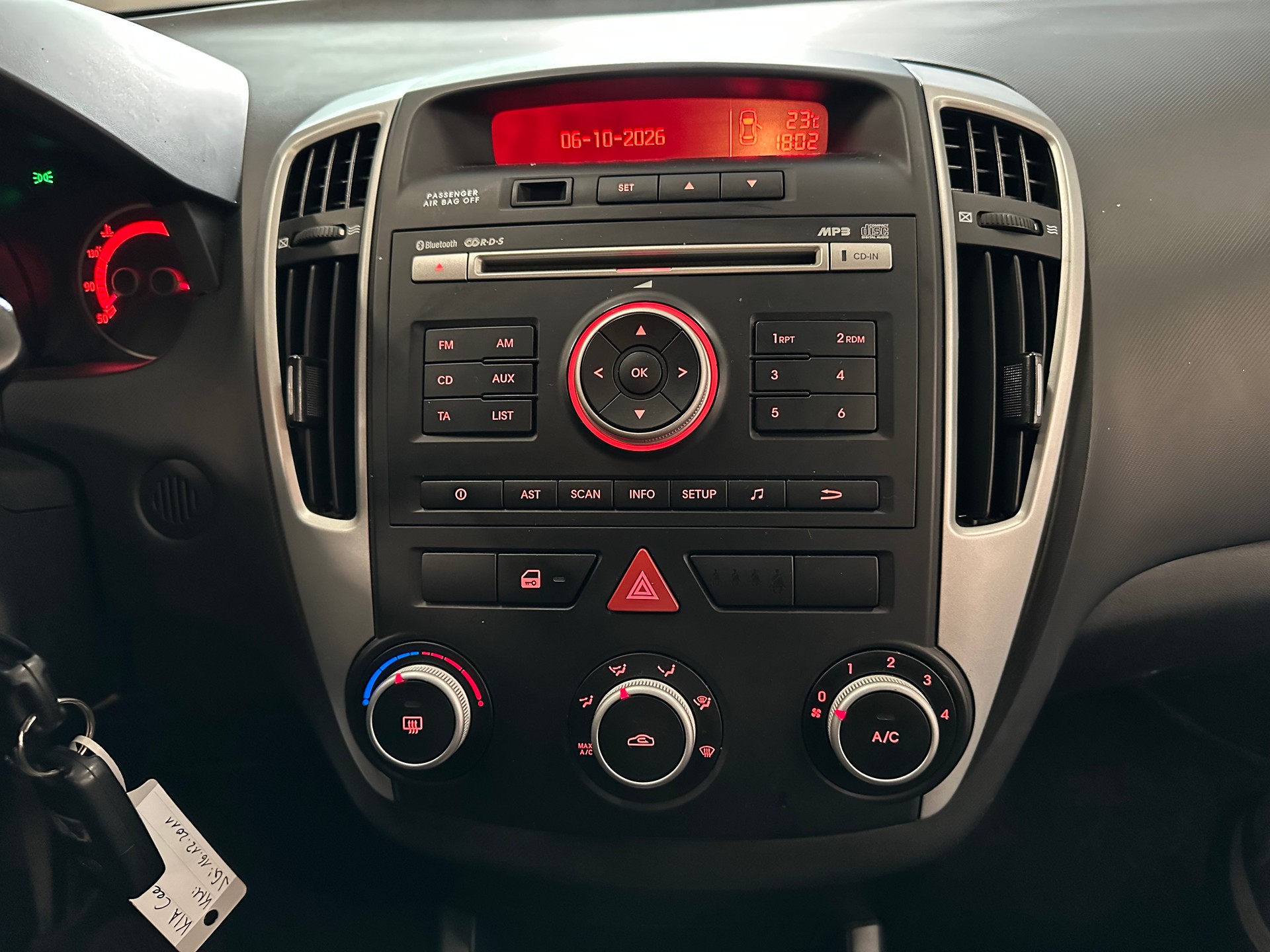 KIA CEED-image-12
