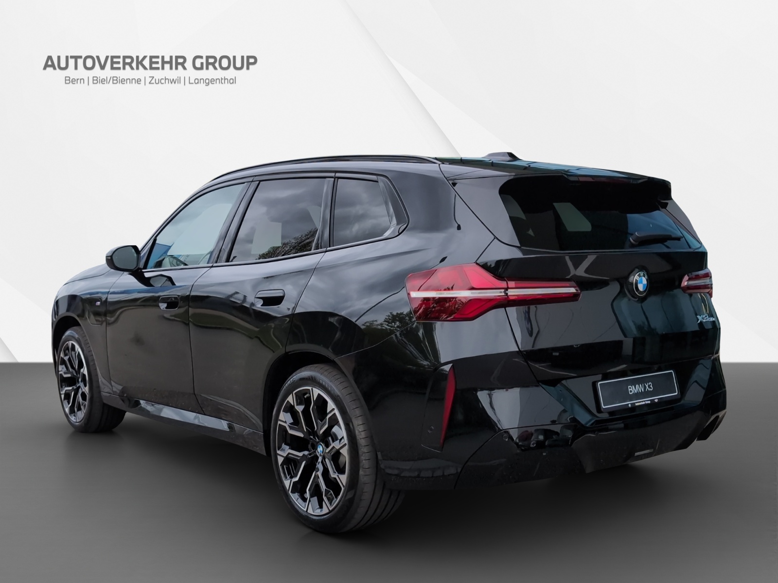 BMW X3 xDrive 30e M Sport / 0.0% Leasing-showroom-element-3