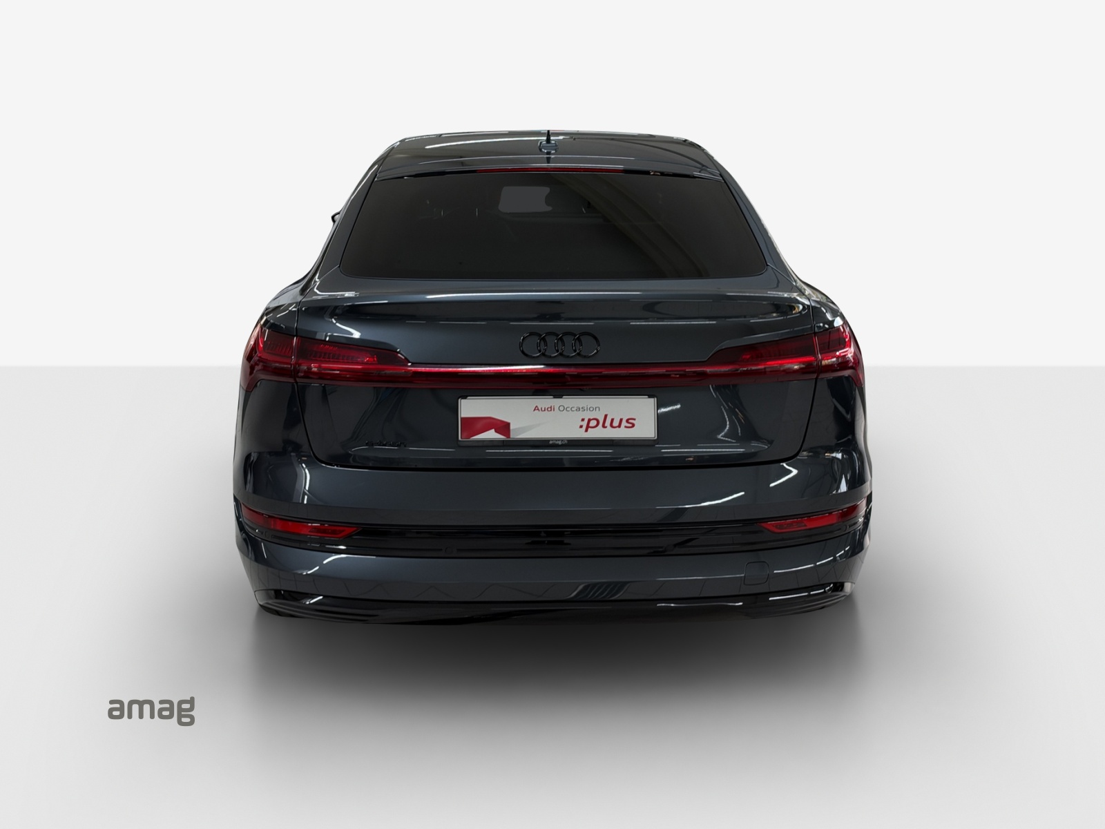 AUDI e-tron 55 Sportback Advanced Black Edition quattro-showroom-element-3