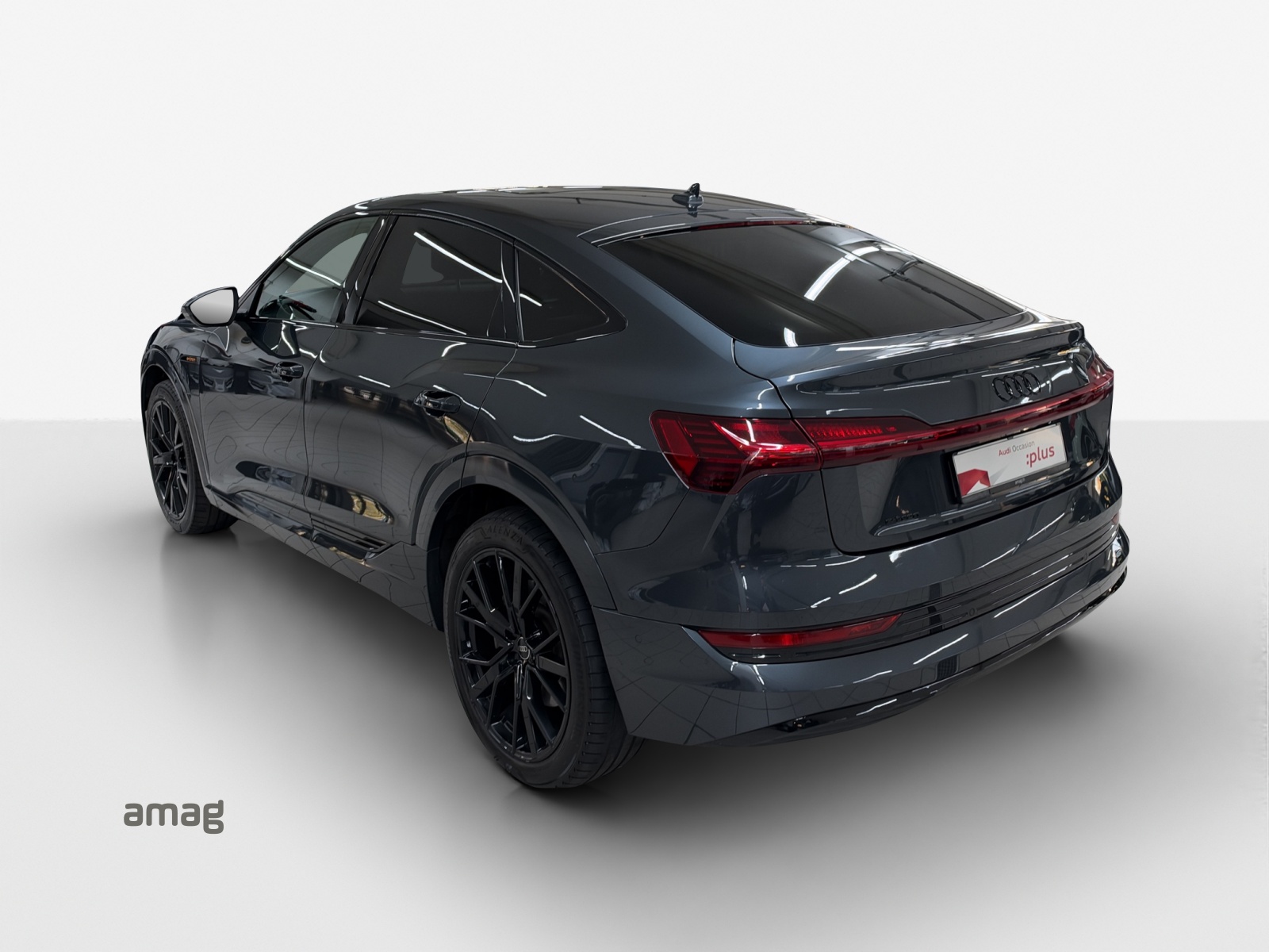 AUDI e-tron 55 Sportback Advanced Black Edition quattro-showroom-element-2