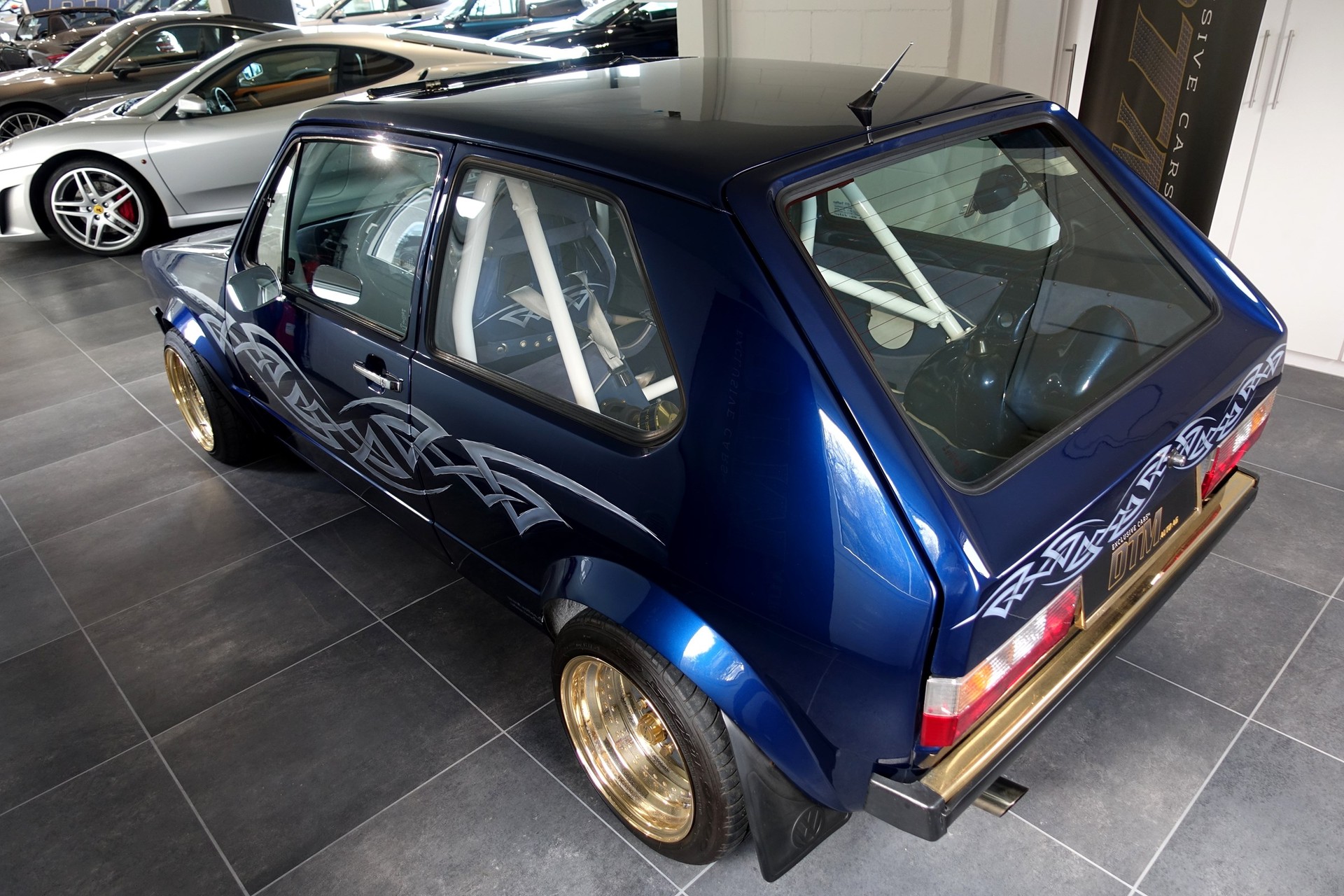 VW Golf 1800 GTI-showroom-element-2