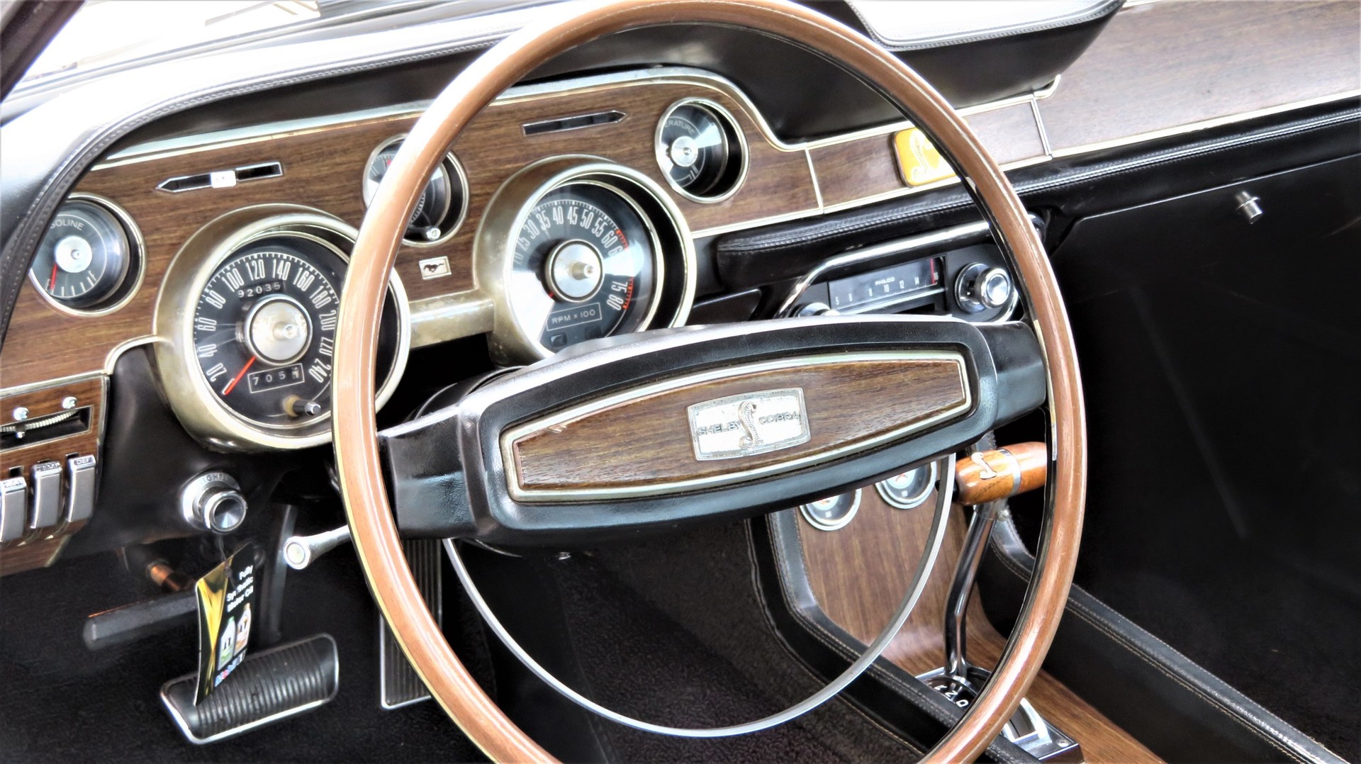 FORD MUSTANG Shelby GT 500 7.0 L-image-8