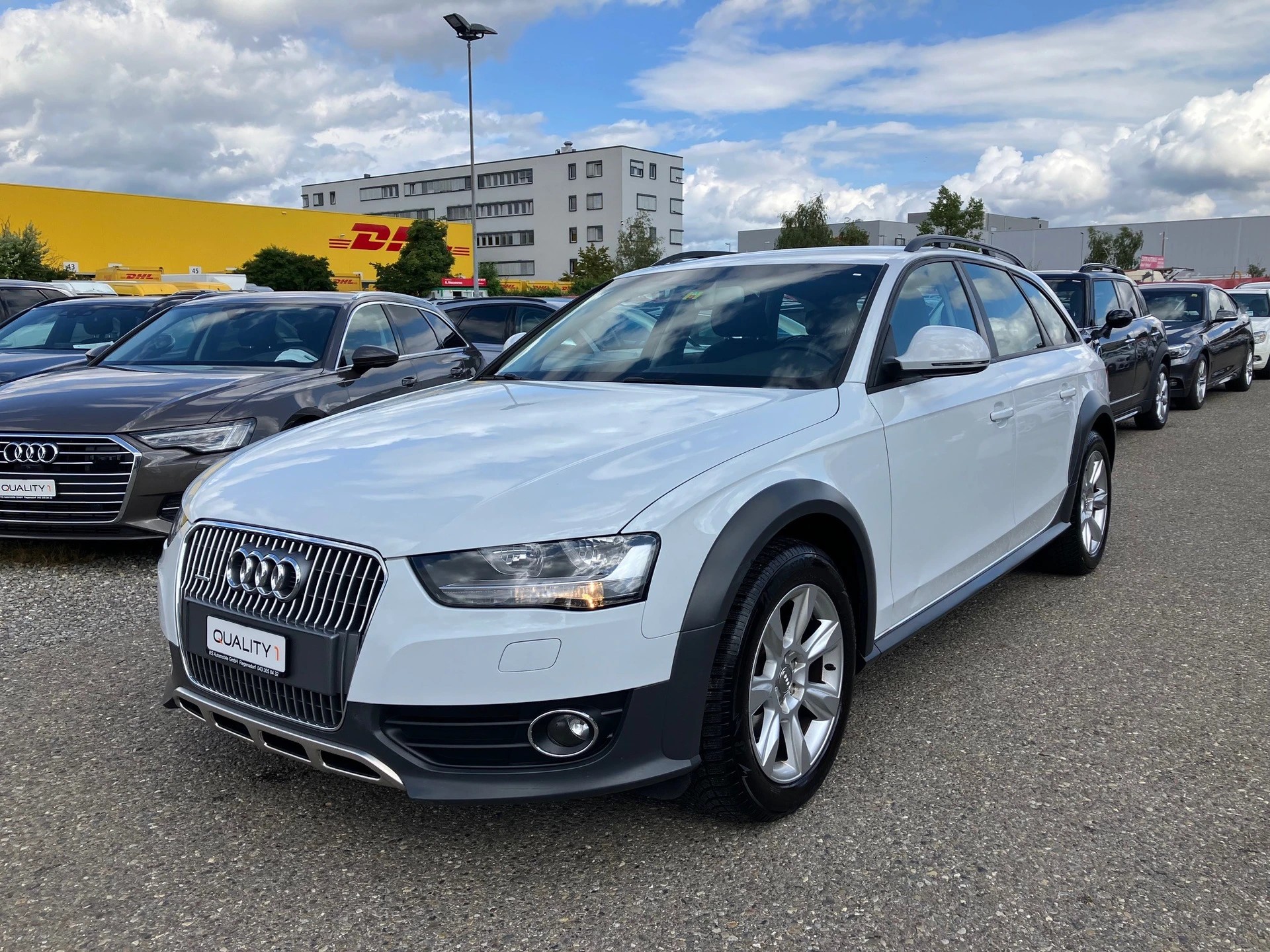 AUDI A4 allroad 2.0 TFSI quattro S-tronic-image-1
