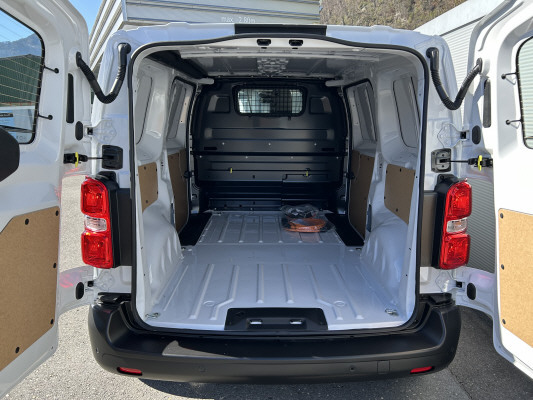 TOYOTA Proace EV 75kWh M Advan.-image-5
