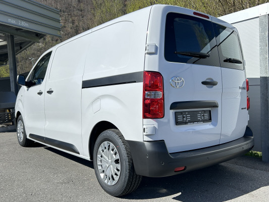 TOYOTA Proace EV 75kWh M Advan.-image-3