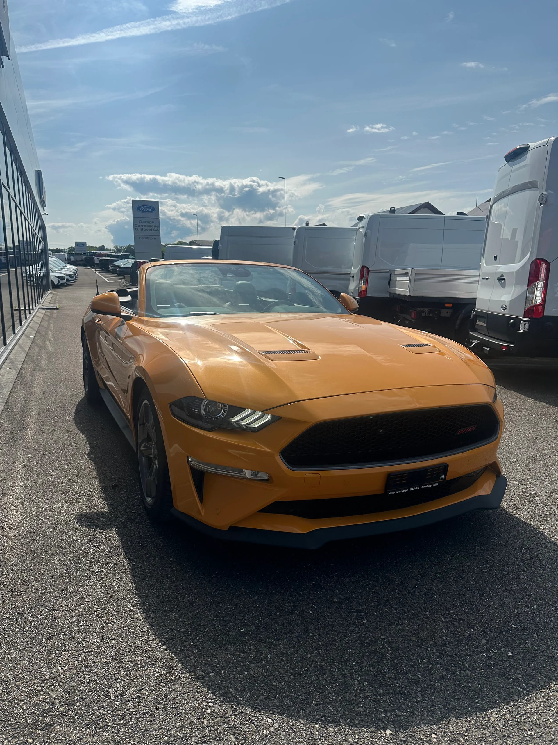 FORD Mustang Convertible 5.0 V8 GT Automatique-image-6