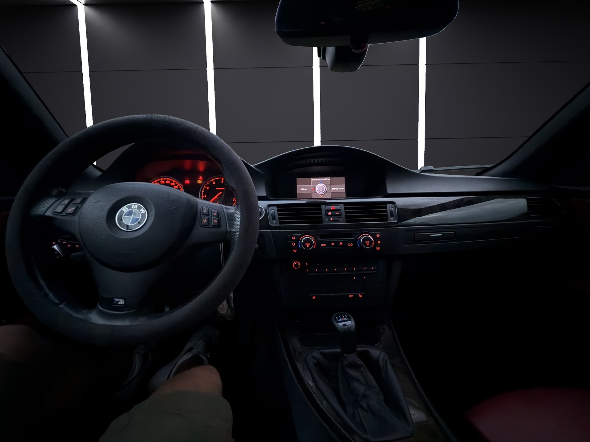 BMW 320i Cabriolet *///M-Packet*-image-11