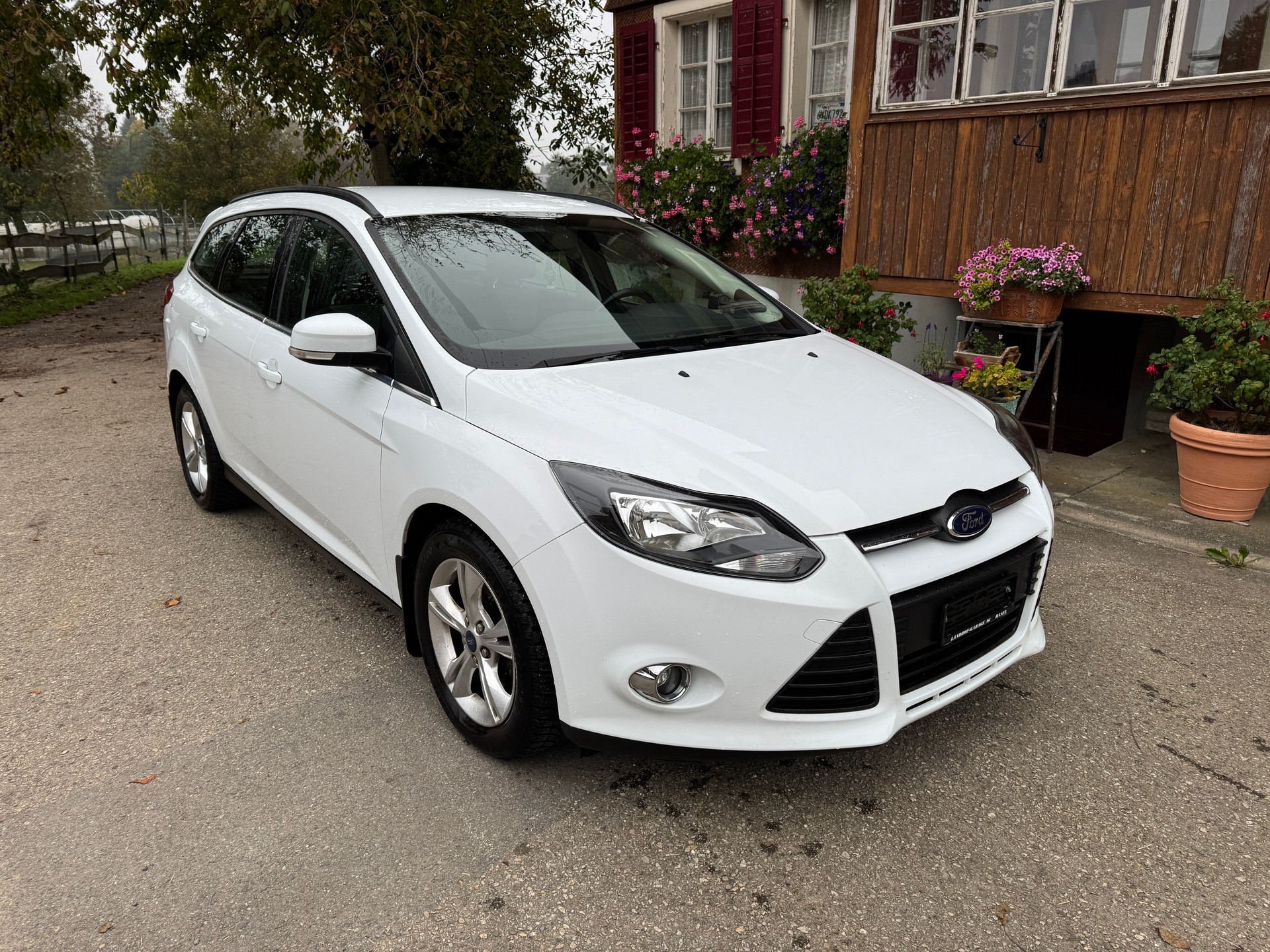 FORD Focus 1.6i VCT Carving PowerShift-image-1