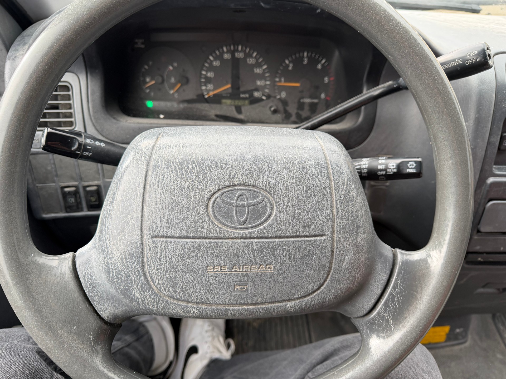 TOYOTA Hiace D-4D A/T LWB Kombi-image-8