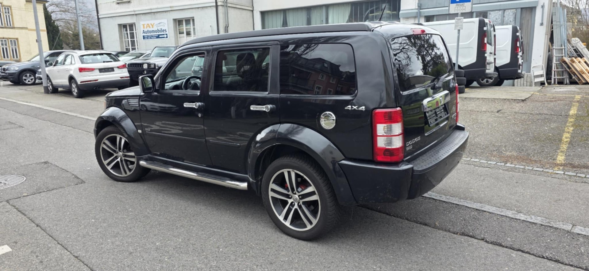 DODGE Nitro 2.8 CRD Blackline Automatic-image-7