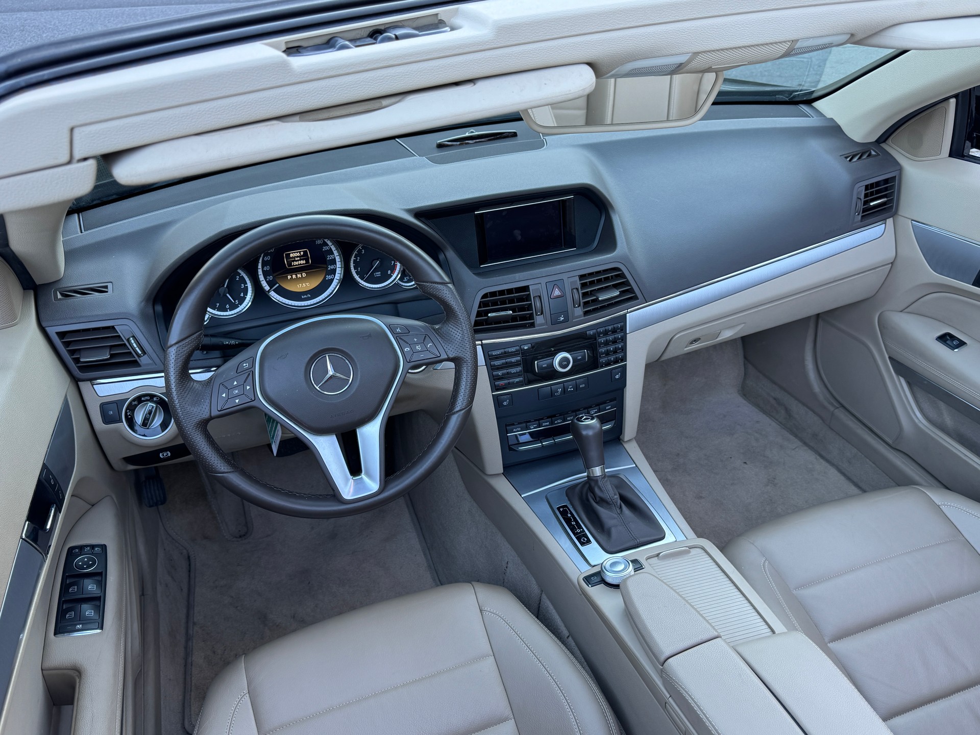 MERCEDES-BENZ E 250 CGI BlueEfficiency 7G-Tronic-image-11