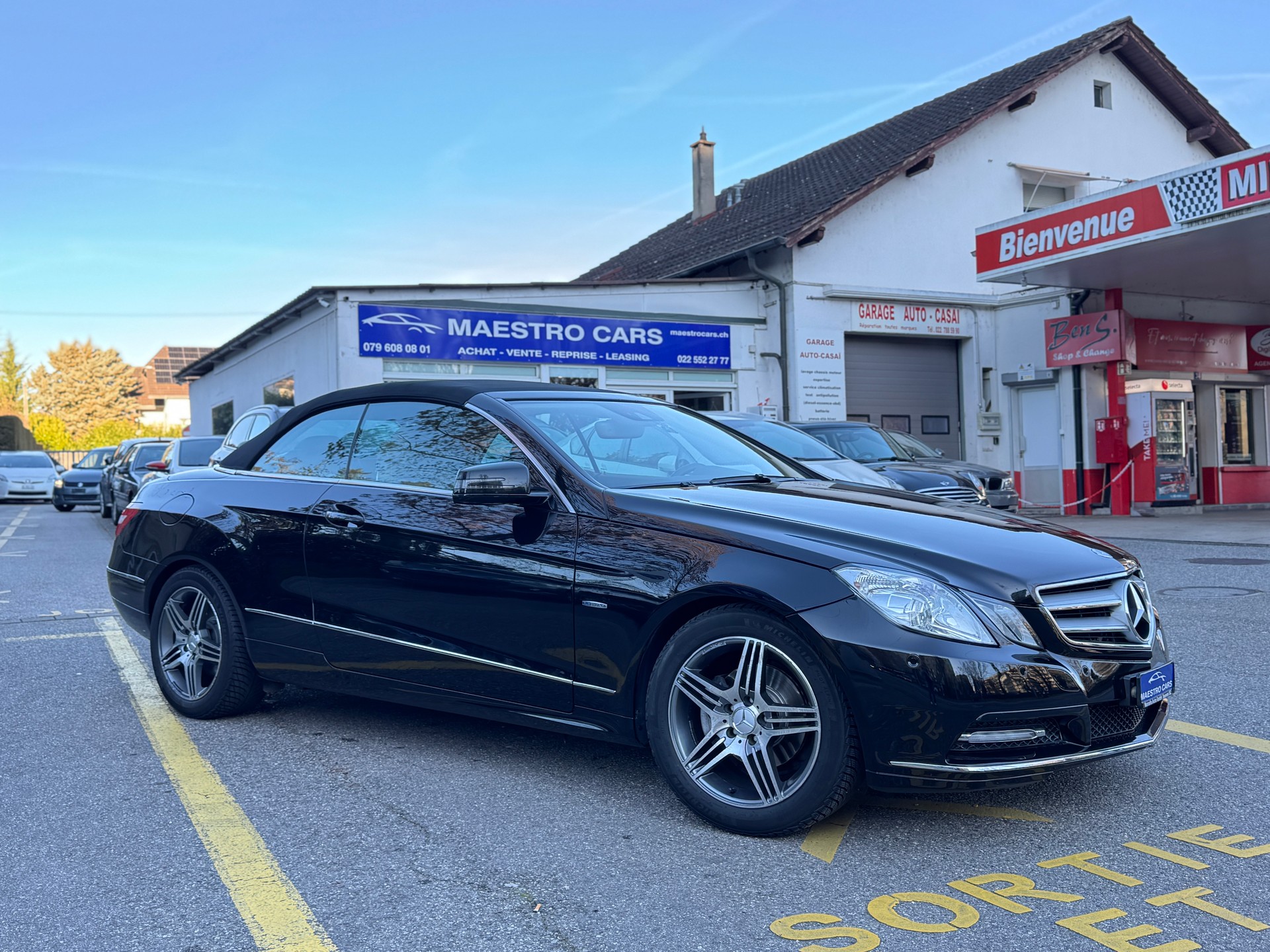 MERCEDES-BENZ E 250 CGI BlueEfficiency 7G-Tronic-image-2