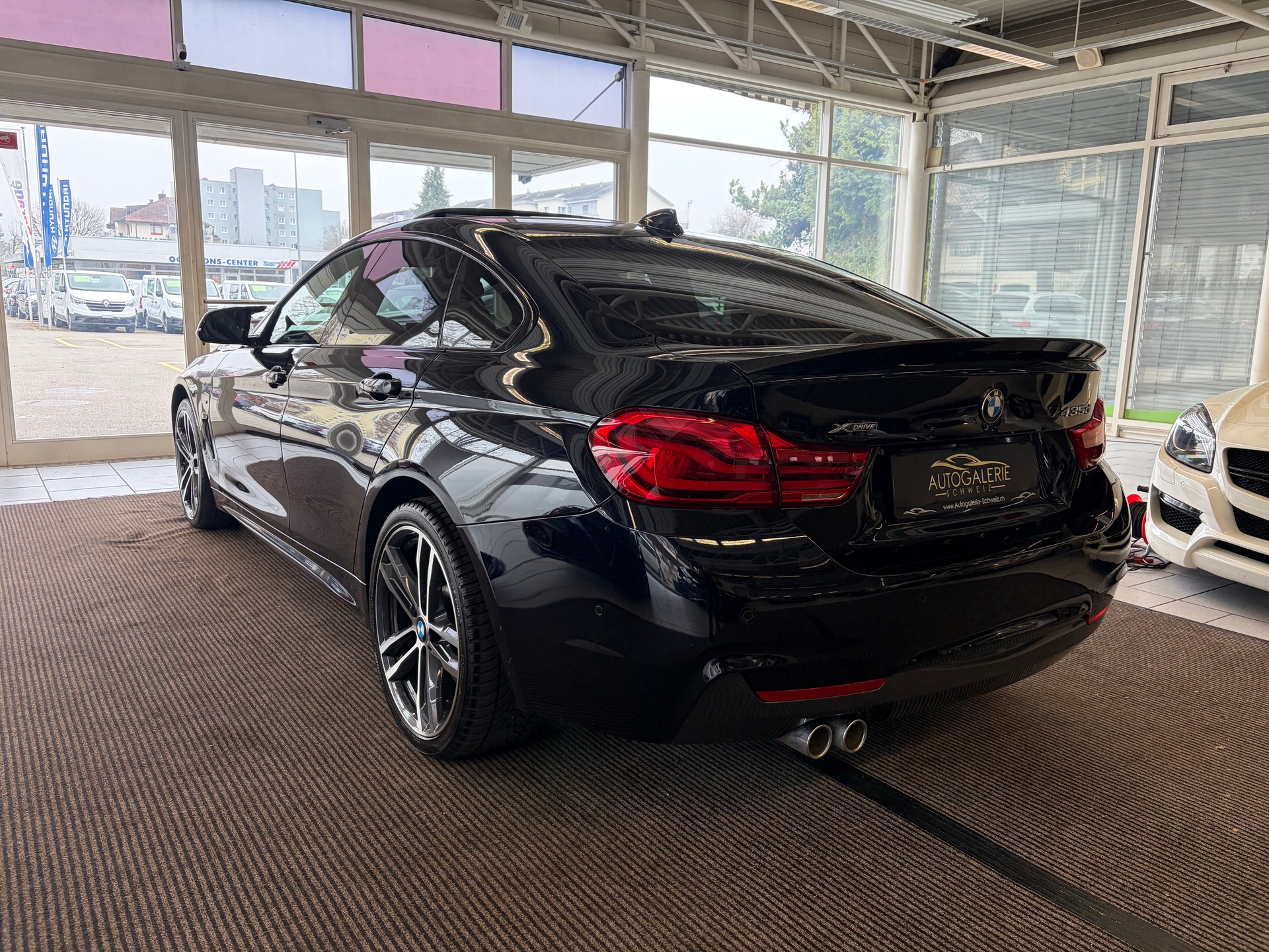 BMW 435d Gran Coupé xDrive M Sport Steptronic | CH | Adapt. Tempomat | Schiebedach | 19" | Head Up | Harman/Kardon |-image-10
