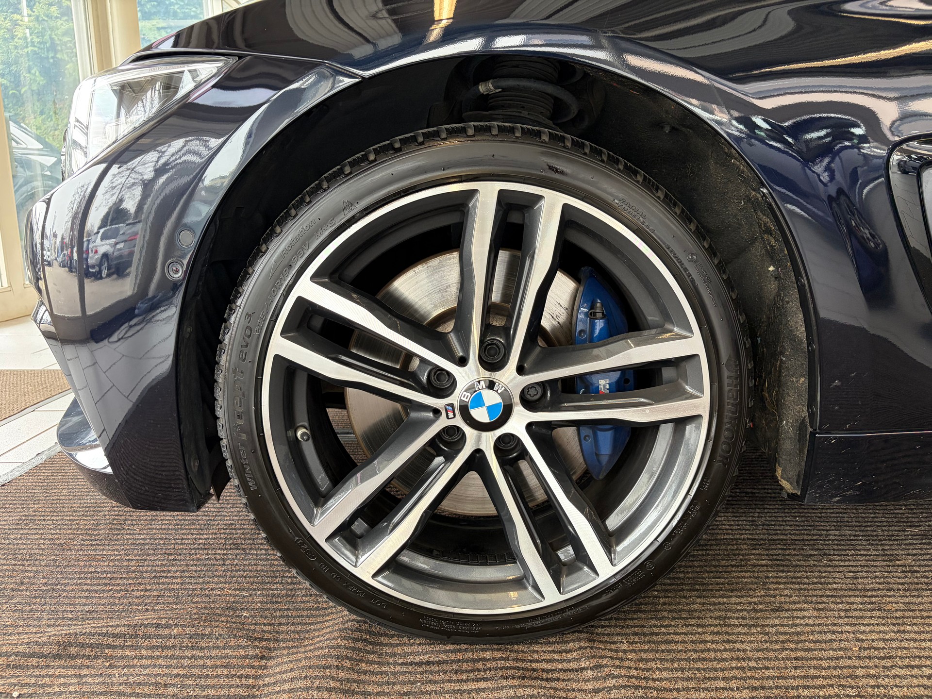 BMW 435d Gran Coupé xDrive M Sport Steptronic | CH | Adapt. Tempomat | Schiebedach | 19" | Head Up | Harman/Kardon |-image-9